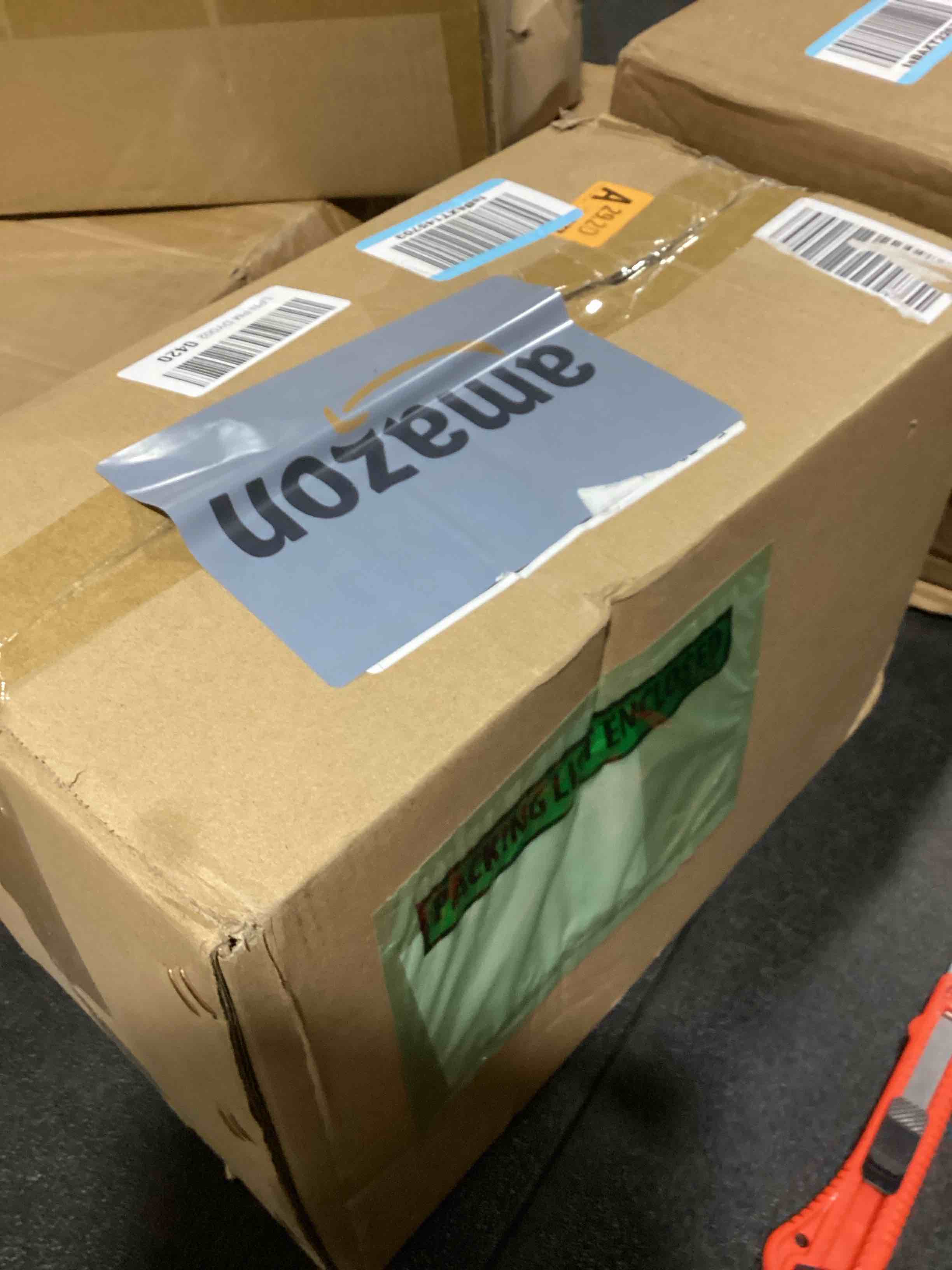 https://s3.amazonaws.com/lotting-images-prod/bidfta/PNK3632151_1750767406121.jpeg