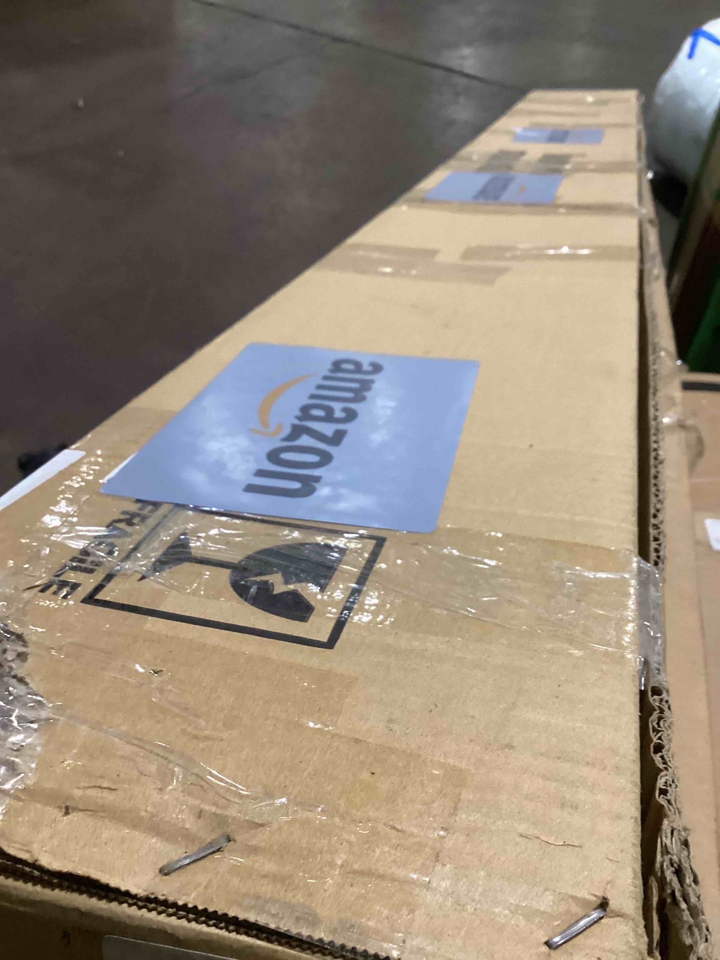 https://s3.amazonaws.com/lotting-images-prod/bidfta/PNK3632304_1750852699530.jpeg