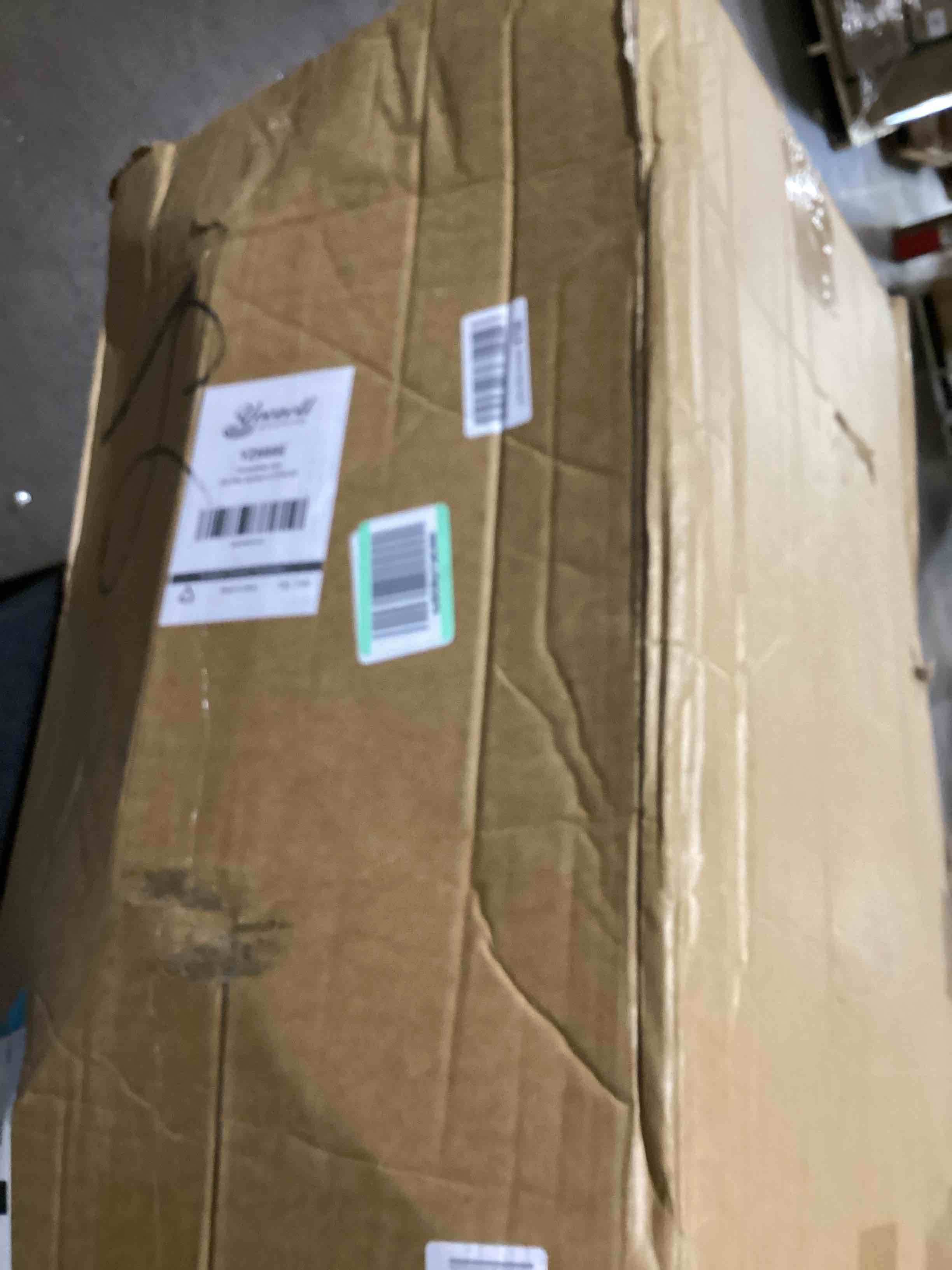 https://s3.amazonaws.com/lotting-images-prod/bidfta/PNK3632401_1750875512761.jpeg