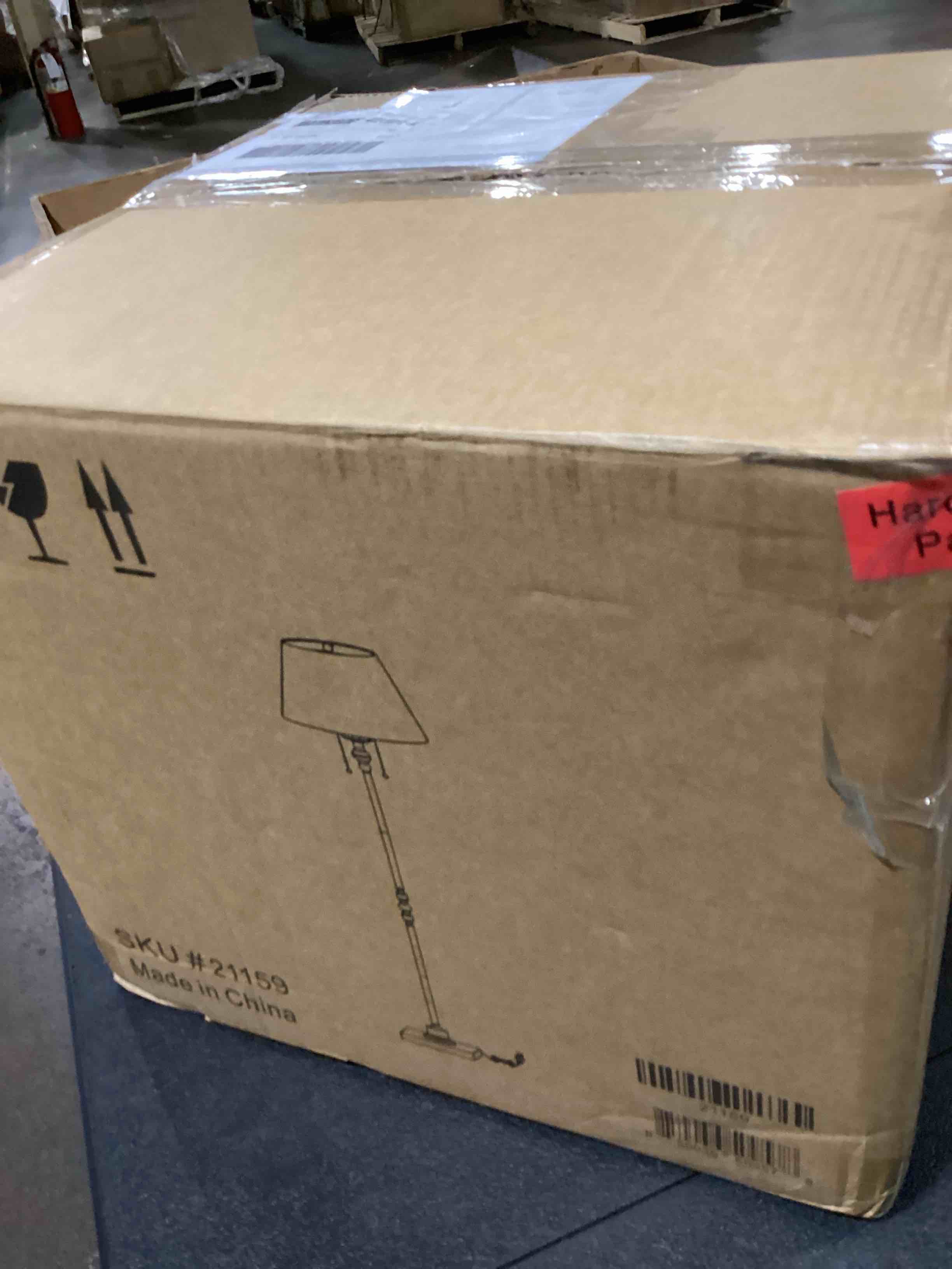https://s3.amazonaws.com/lotting-images-prod/bidfta/PNK3632430_1751025001332.jpeg