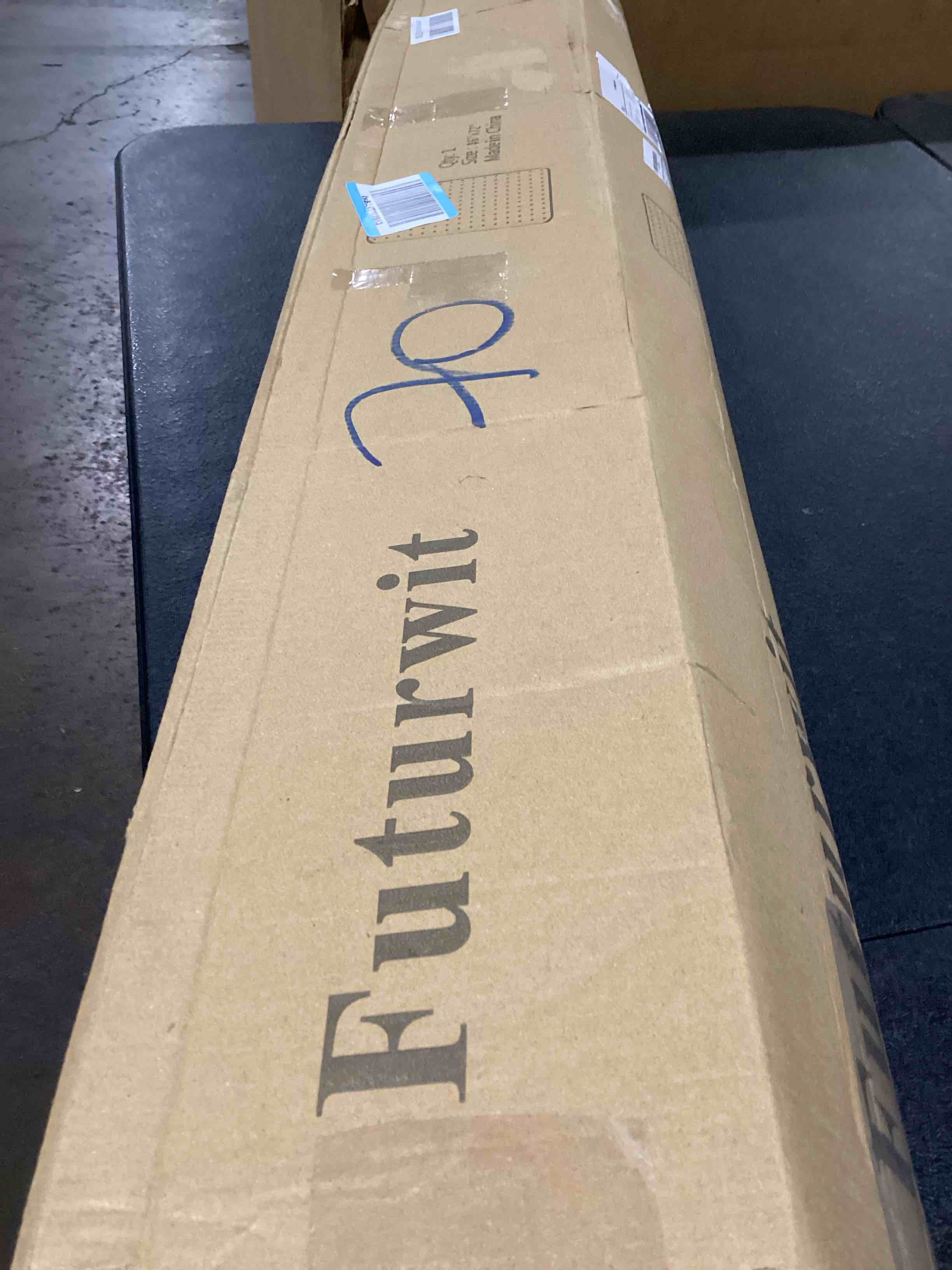 https://s3.amazonaws.com/lotting-images-prod/bidfta/PNK3632580_1751290168115.jpeg