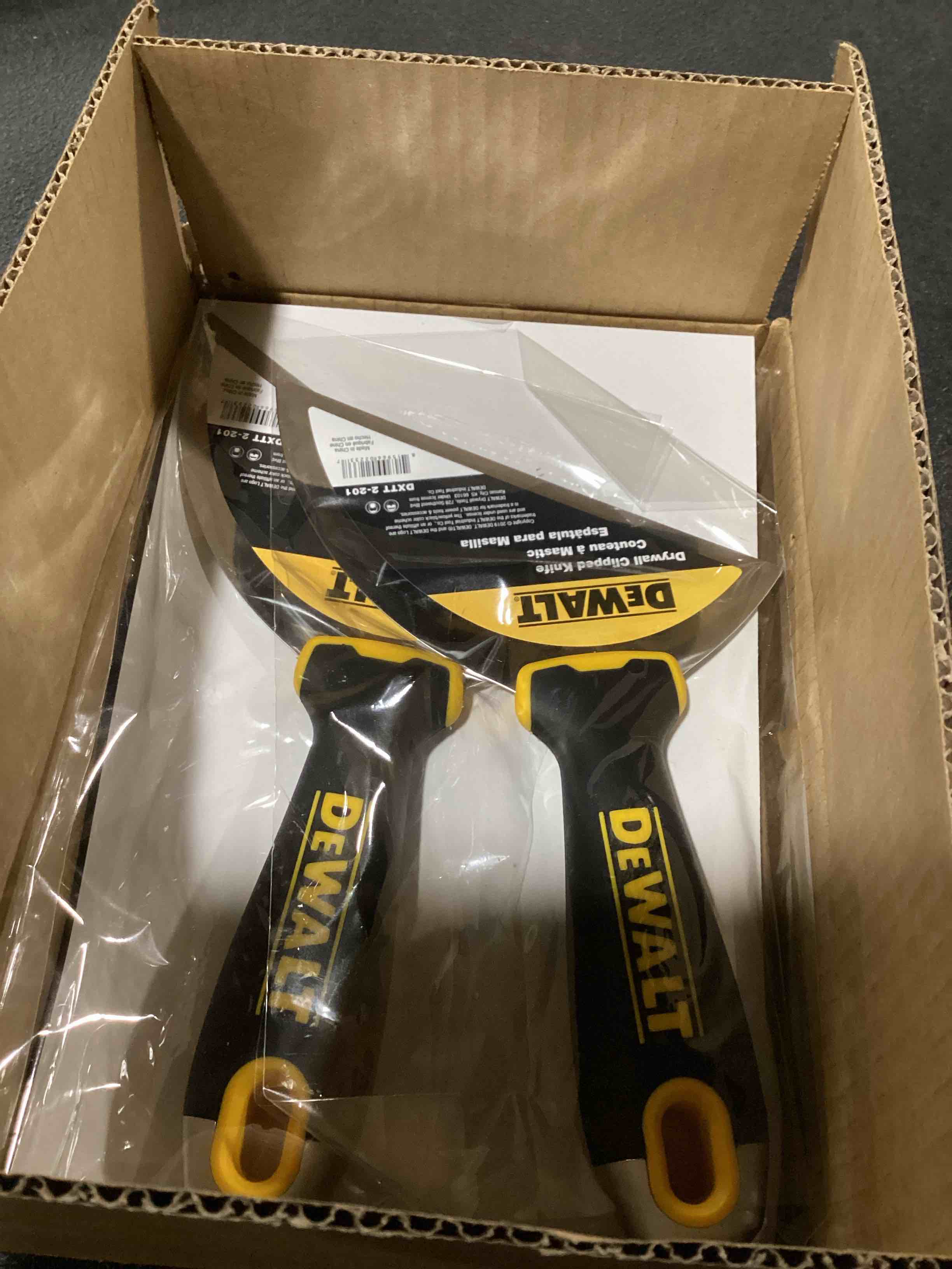 https://s3.amazonaws.com/lotting-images-prod/bidfta/PNK3632823_1751376114790.jpeg