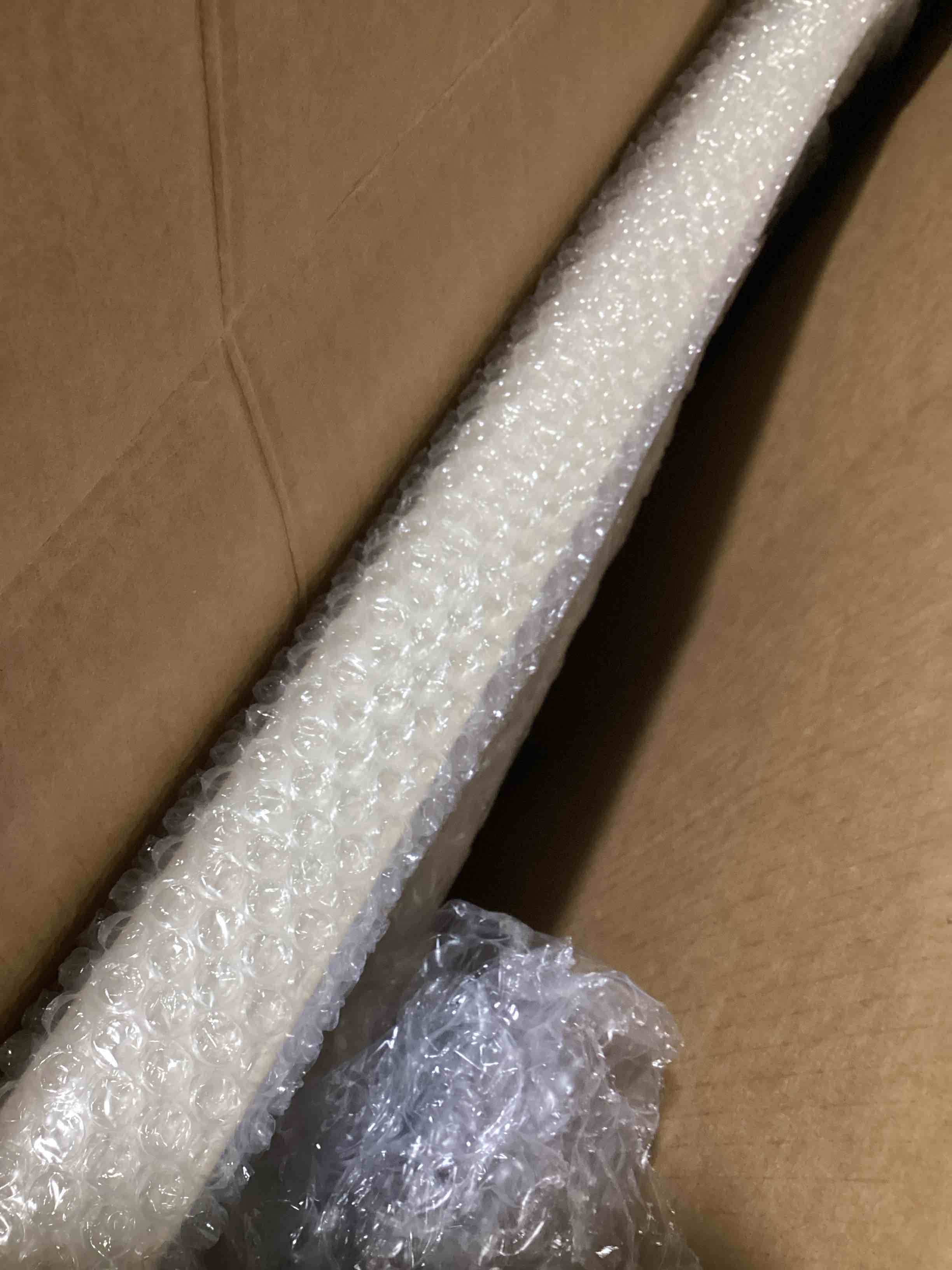https://s3.amazonaws.com/lotting-images-prod/bidfta/PNK3633067_1751555341746.jpeg