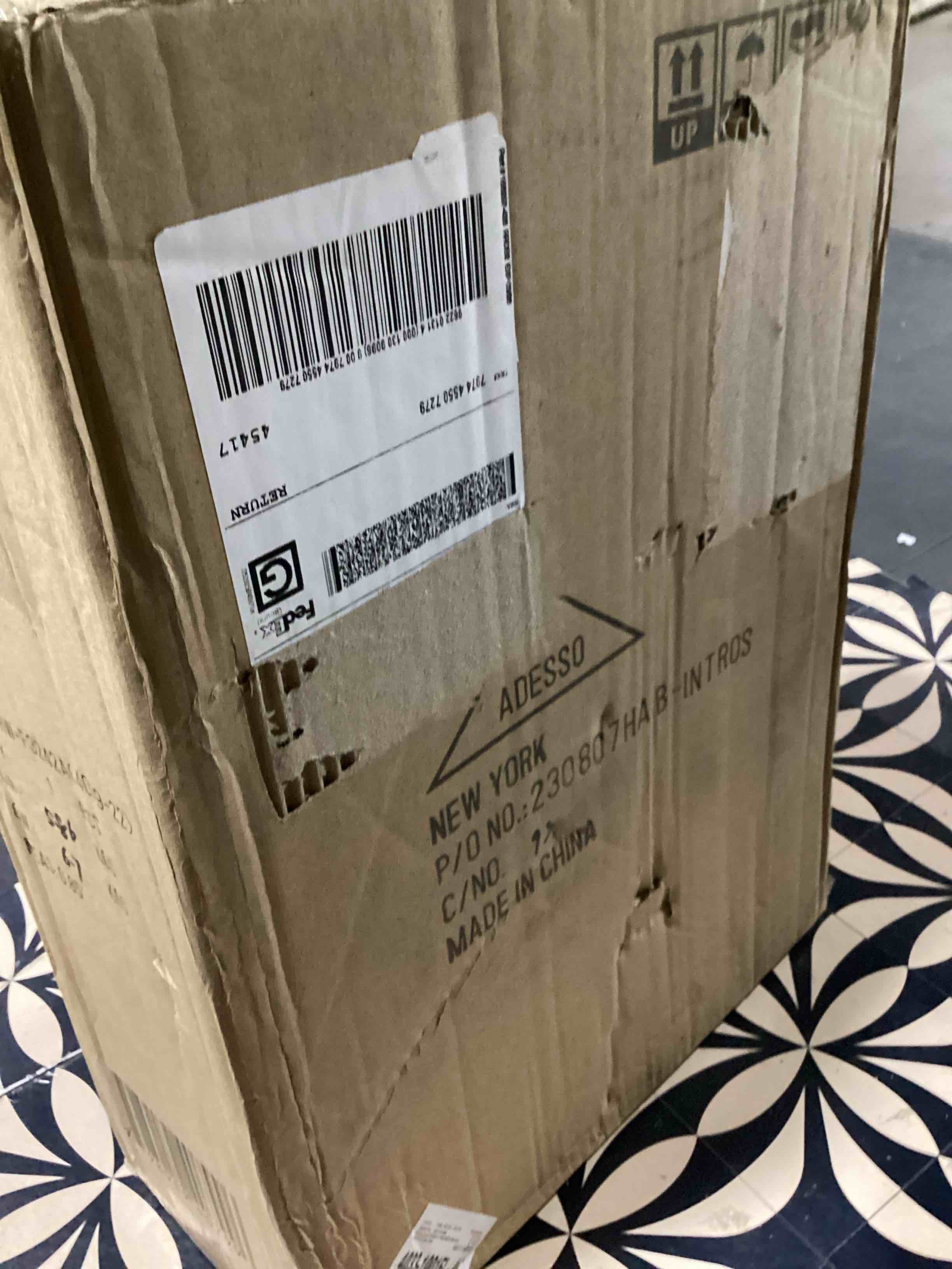 https://s3.amazonaws.com/lotting-images-prod/bidfta/PNK3633452_1752148687115.jpeg
