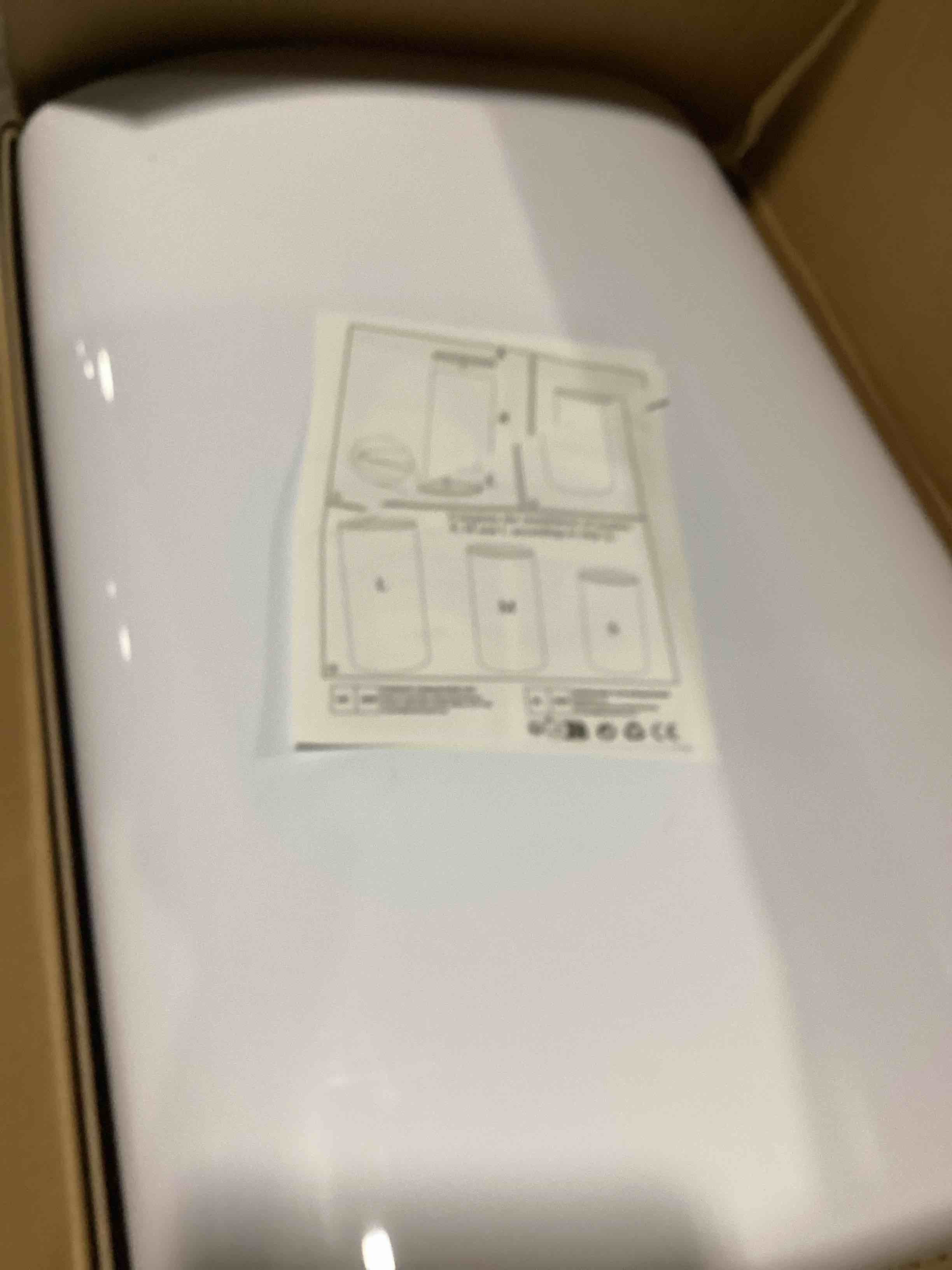 https://s3.amazonaws.com/lotting-images-prod/bidfta/PNK3633544_1752171650752.jpeg