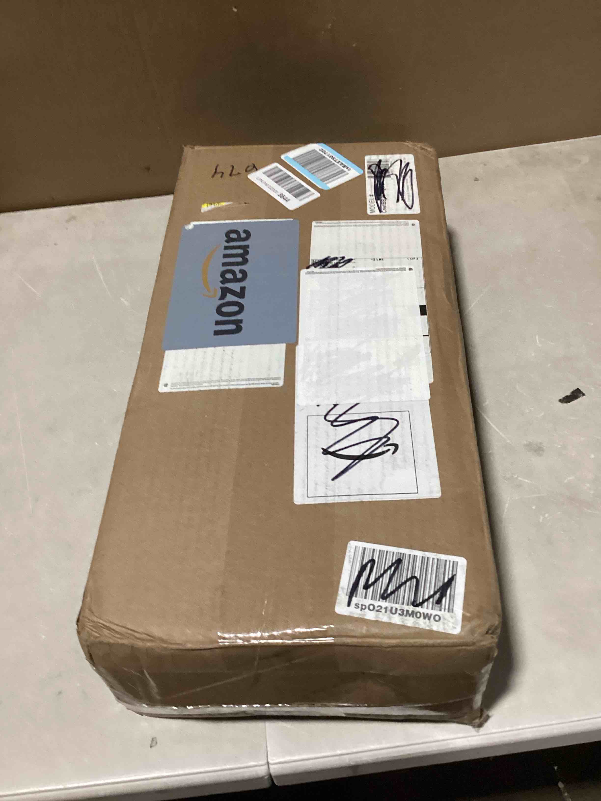 https://s3.amazonaws.com/lotting-images-prod/bidfta/PNK3634078_1752237946740.jpeg