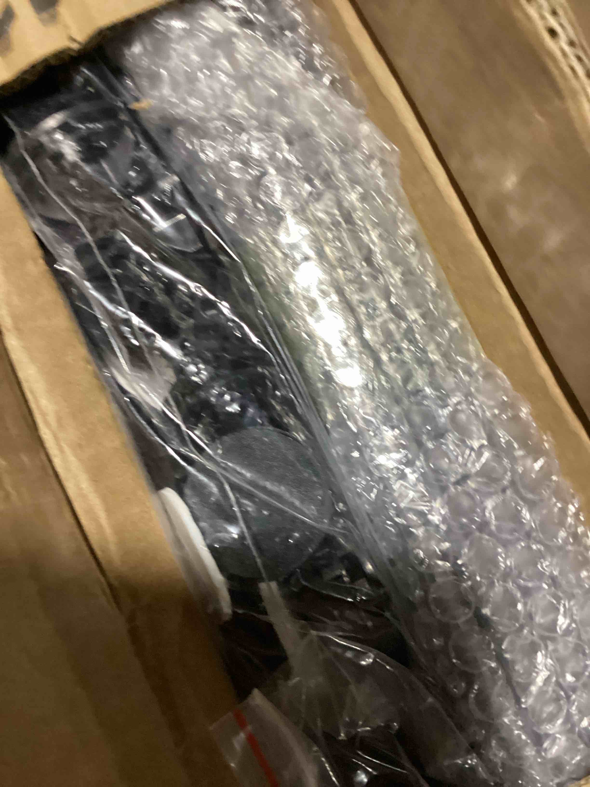 https://s3.amazonaws.com/lotting-images-prod/bidfta/PNK3634157_1752259041593.jpeg