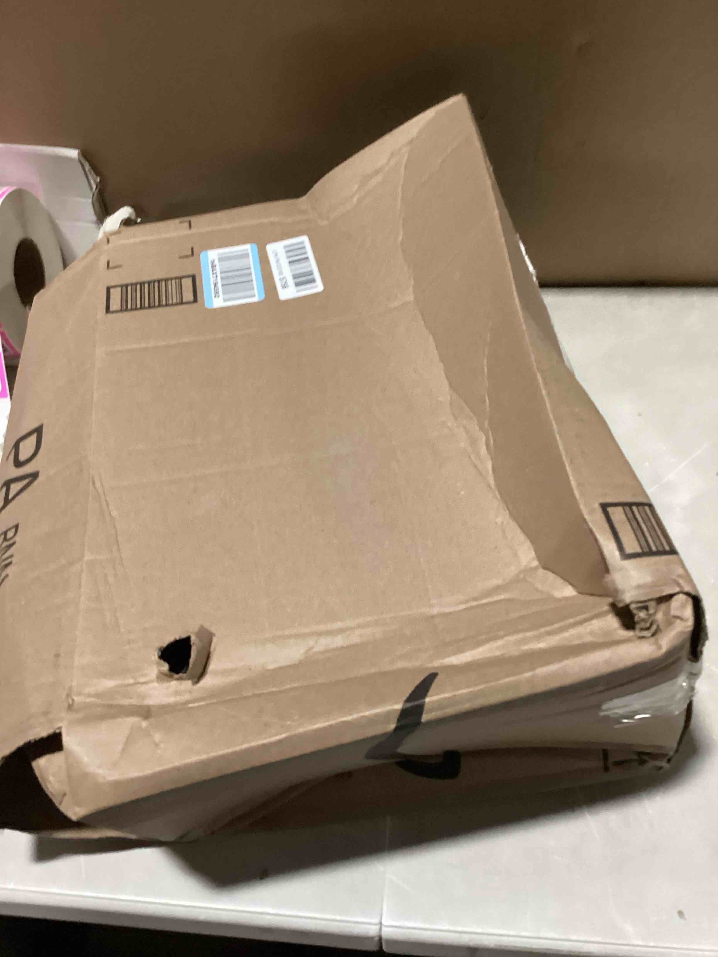 https://s3.amazonaws.com/lotting-images-prod/bidfta/PNK3634165_1752489605068.jpeg
