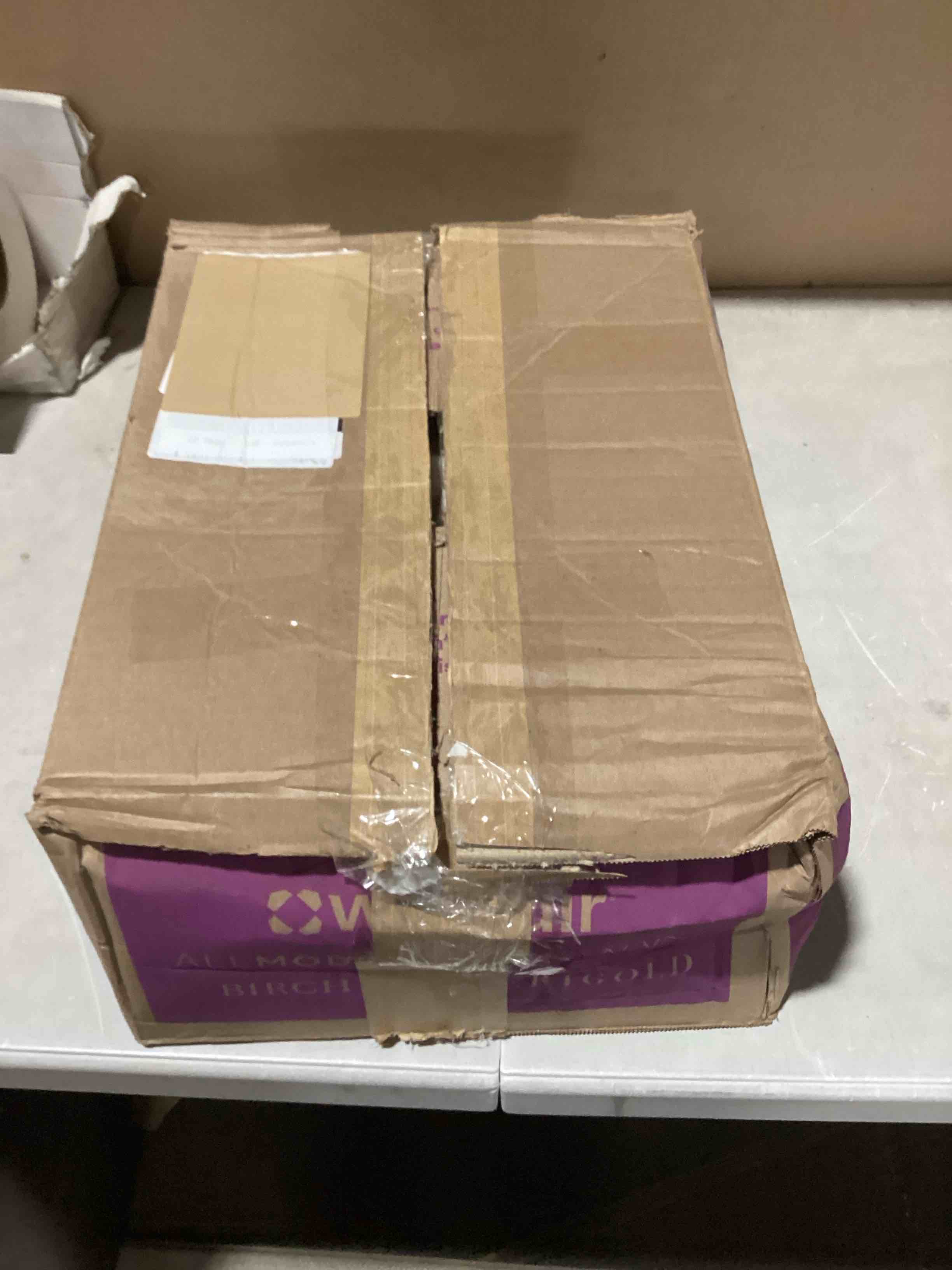 https://s3.amazonaws.com/lotting-images-prod/bidfta/PNK3634206_1752507533889.jpeg