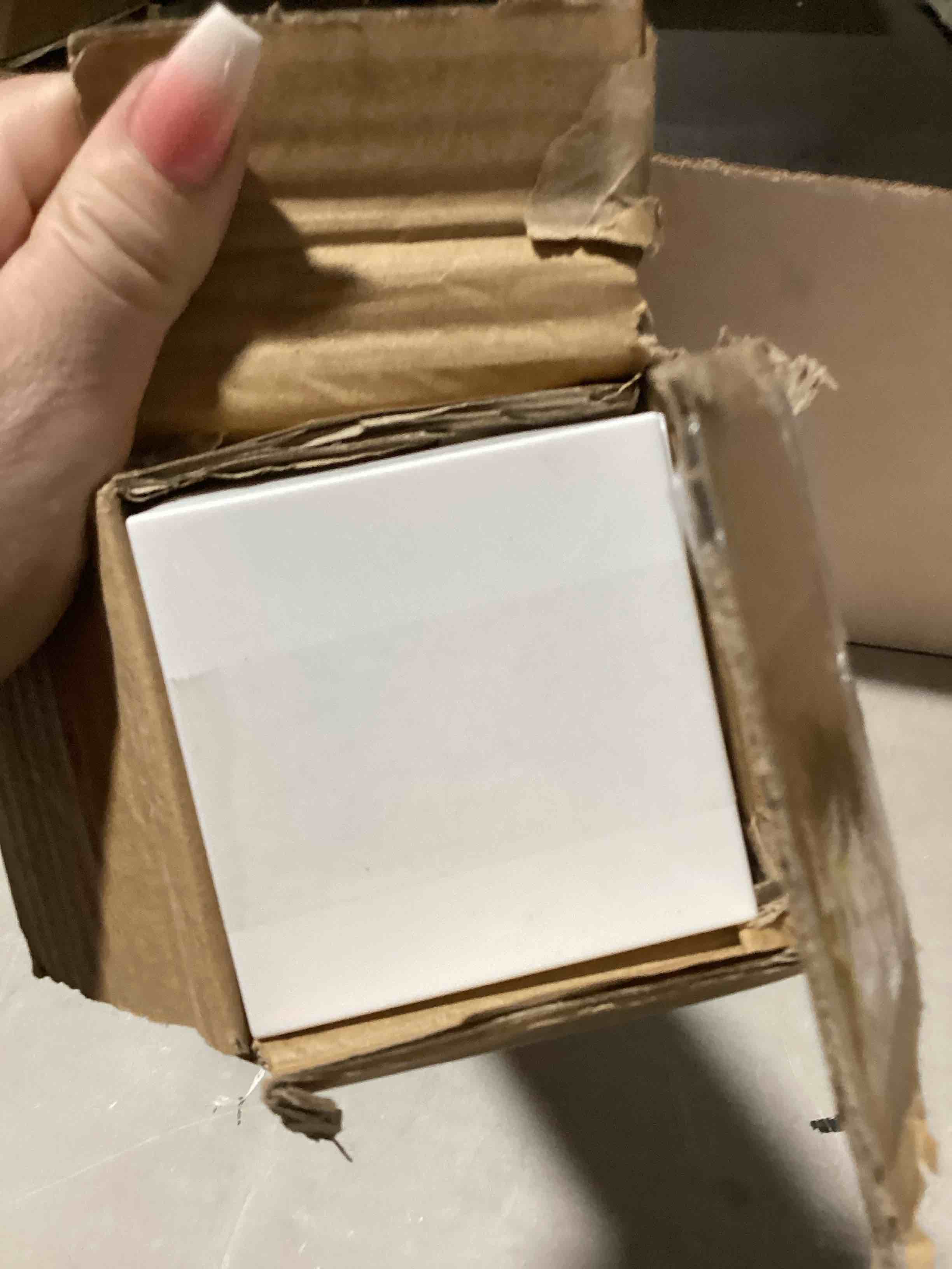 https://s3.amazonaws.com/lotting-images-prod/bidfta/PNK3634242_1752513923489.jpeg