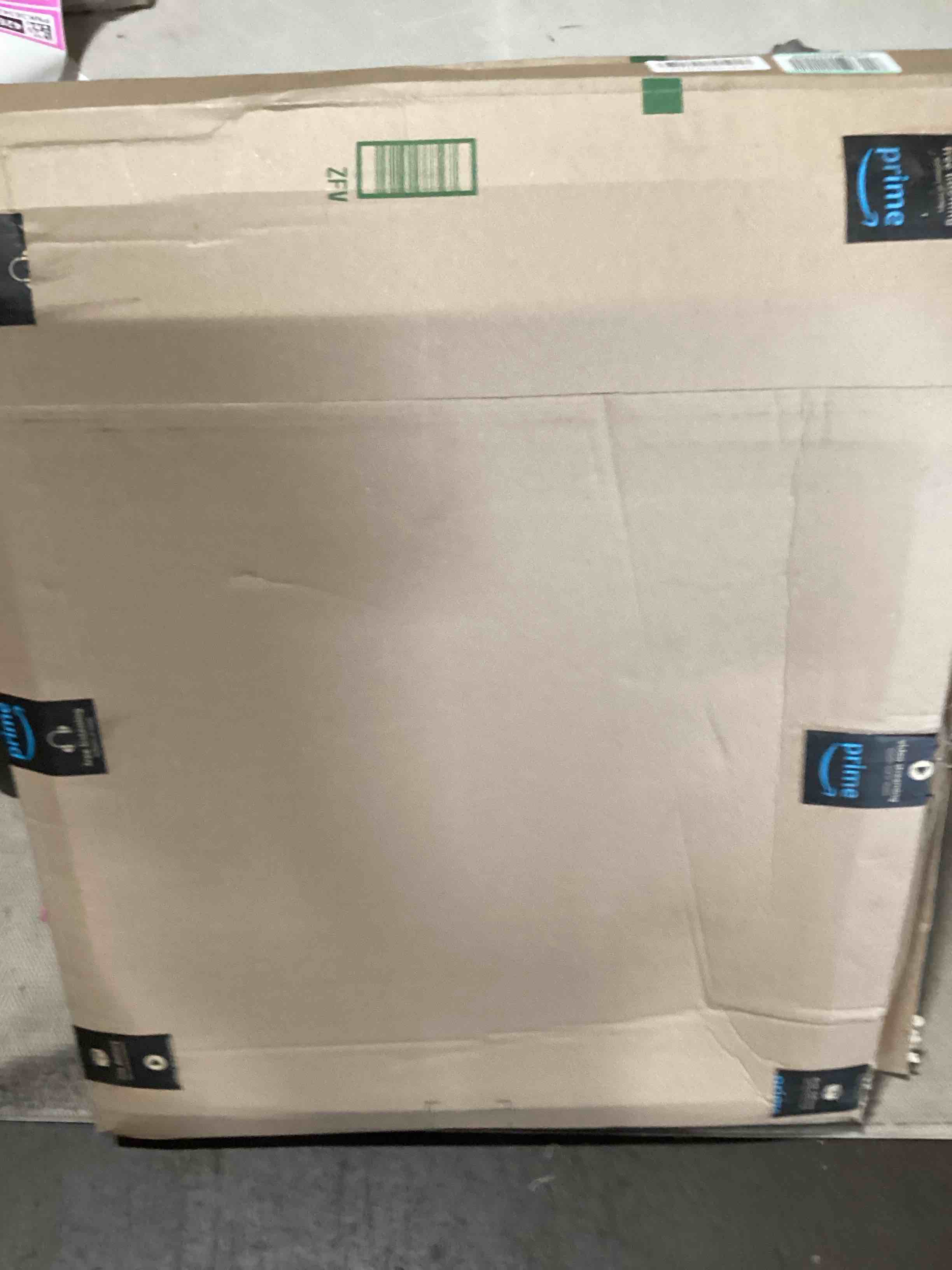 https://s3.amazonaws.com/lotting-images-prod/bidfta/PNK3634268_1752518442287.jpeg