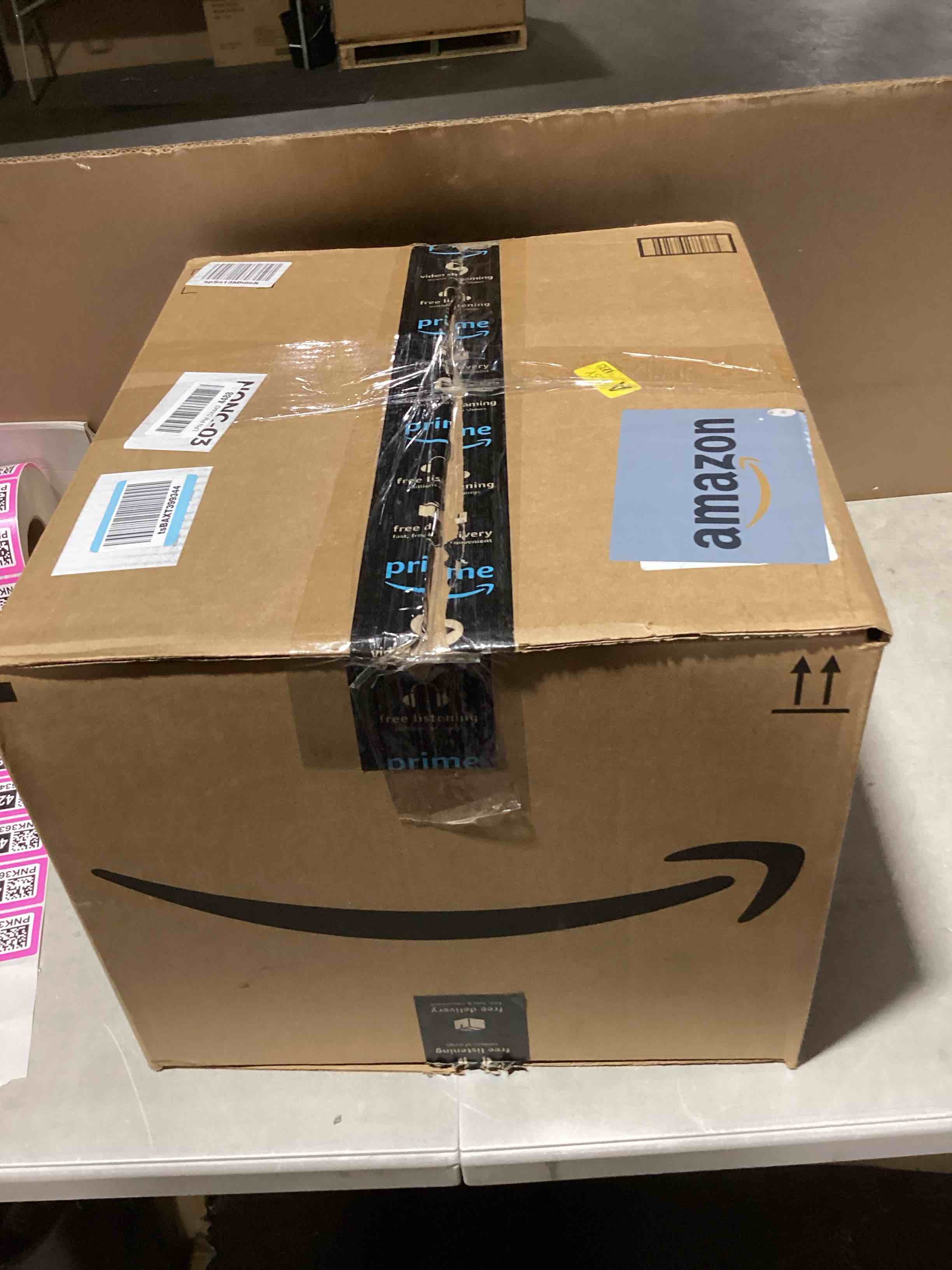 https://s3.amazonaws.com/lotting-images-prod/bidfta/PNK3634280_1752576457329.jpeg