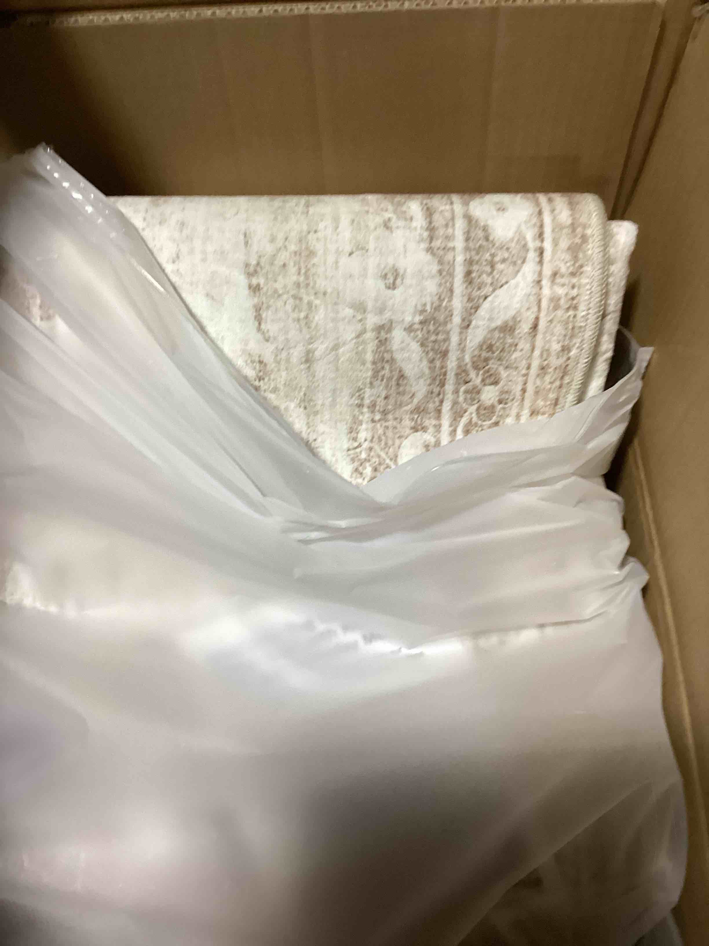 https://s3.amazonaws.com/lotting-images-prod/bidfta/PNK3634280_1752576472228.jpeg
