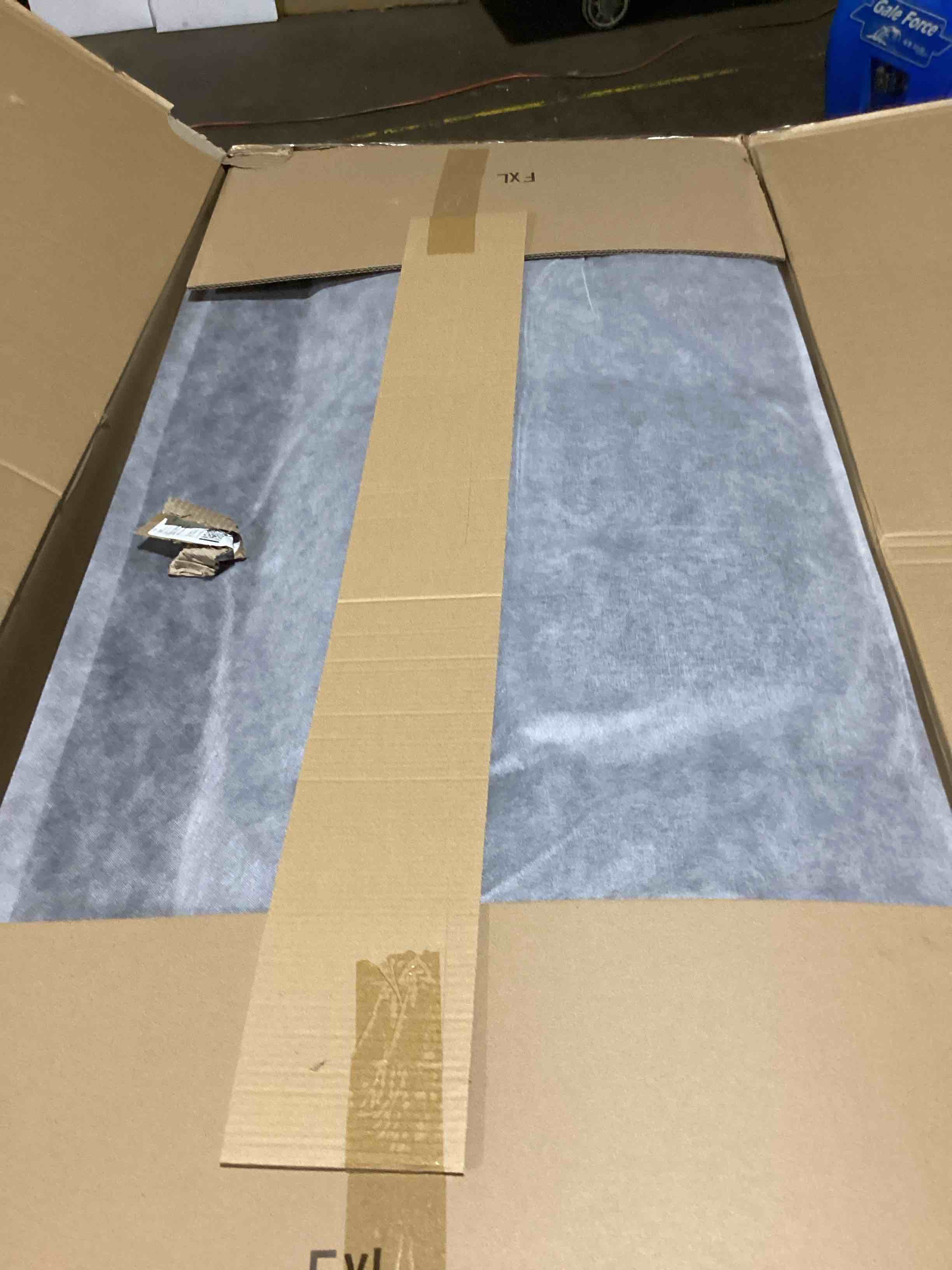 https://s3.amazonaws.com/lotting-images-prod/bidfta/PNK3634709_1753808036763.jpeg