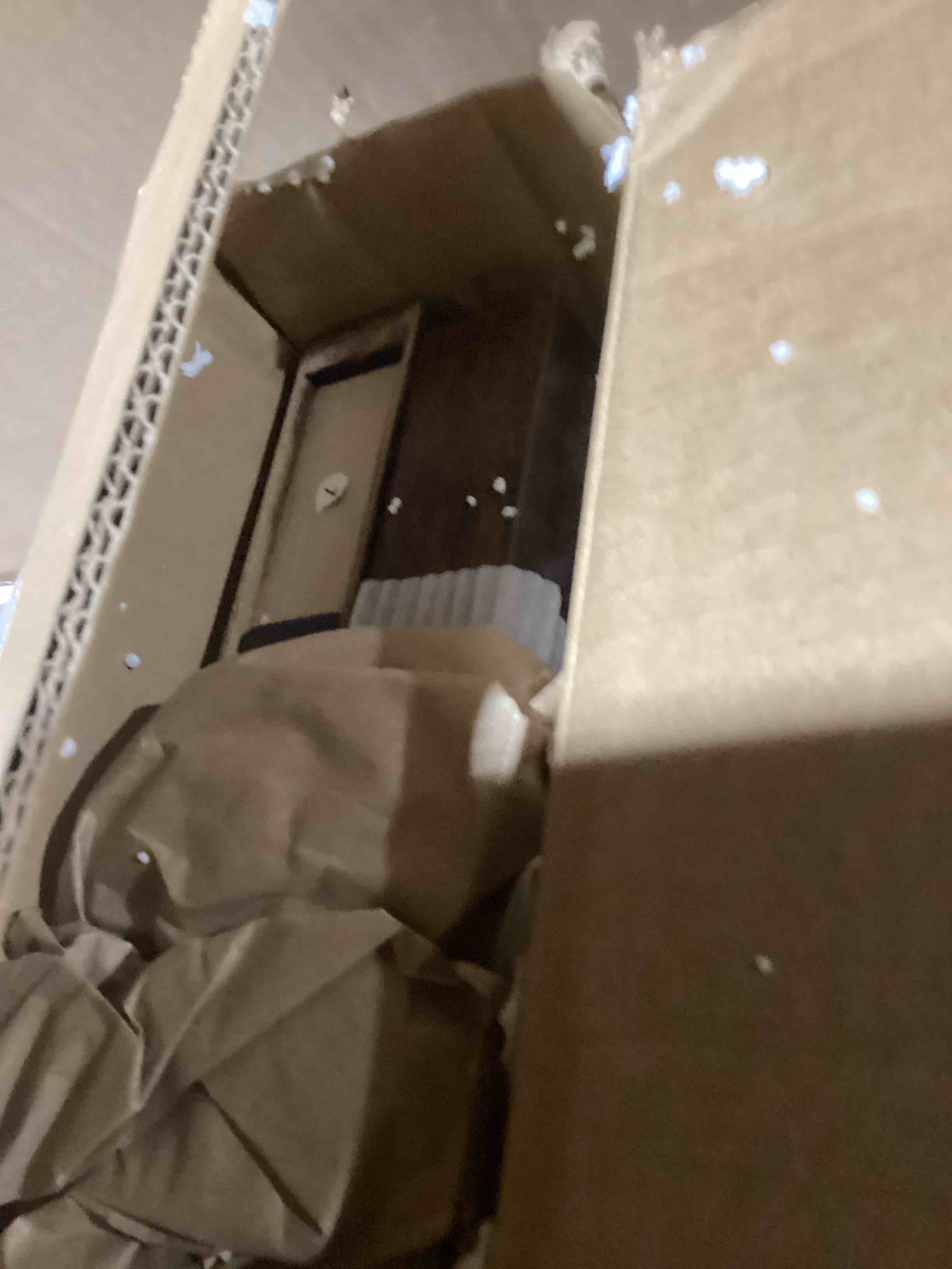 https://s3.amazonaws.com/lotting-images-prod/bidfta/PNK3634925_1753984593916.jpeg