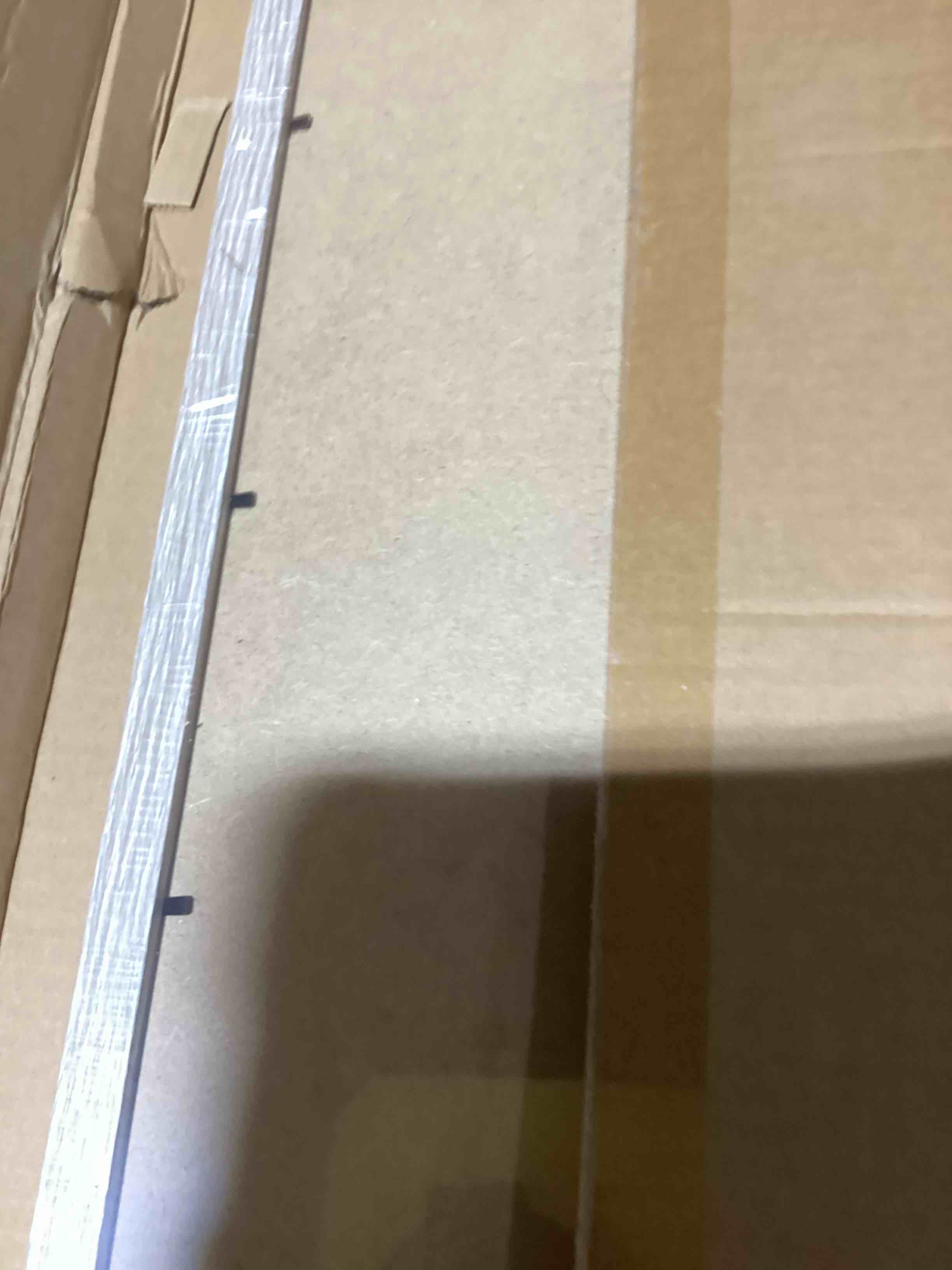https://s3.amazonaws.com/lotting-images-prod/bidfta/PNK3634942_1753986149698.jpeg