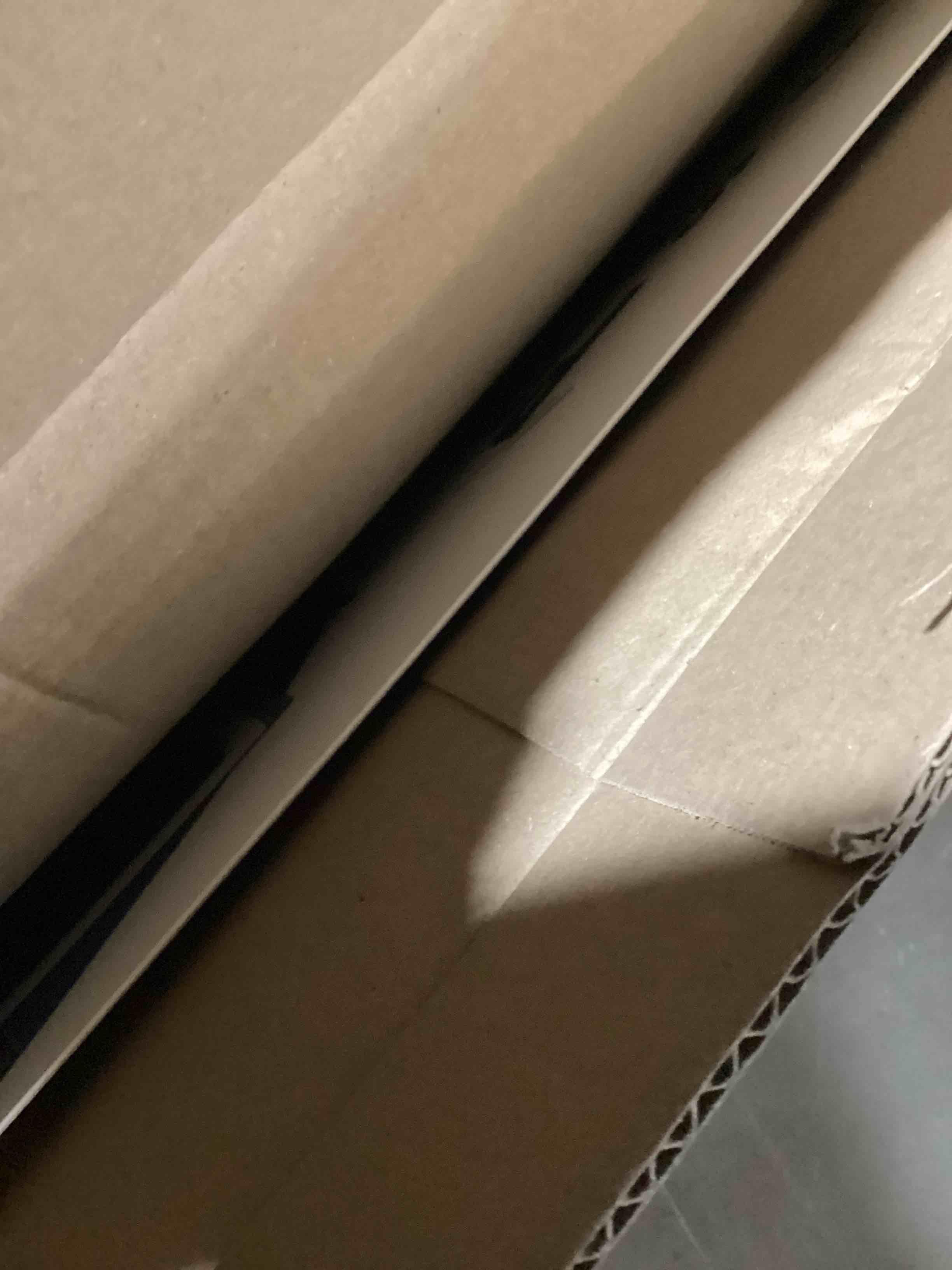https://s3.amazonaws.com/lotting-images-prod/bidfta/PNK3635054_1754051921774.jpeg