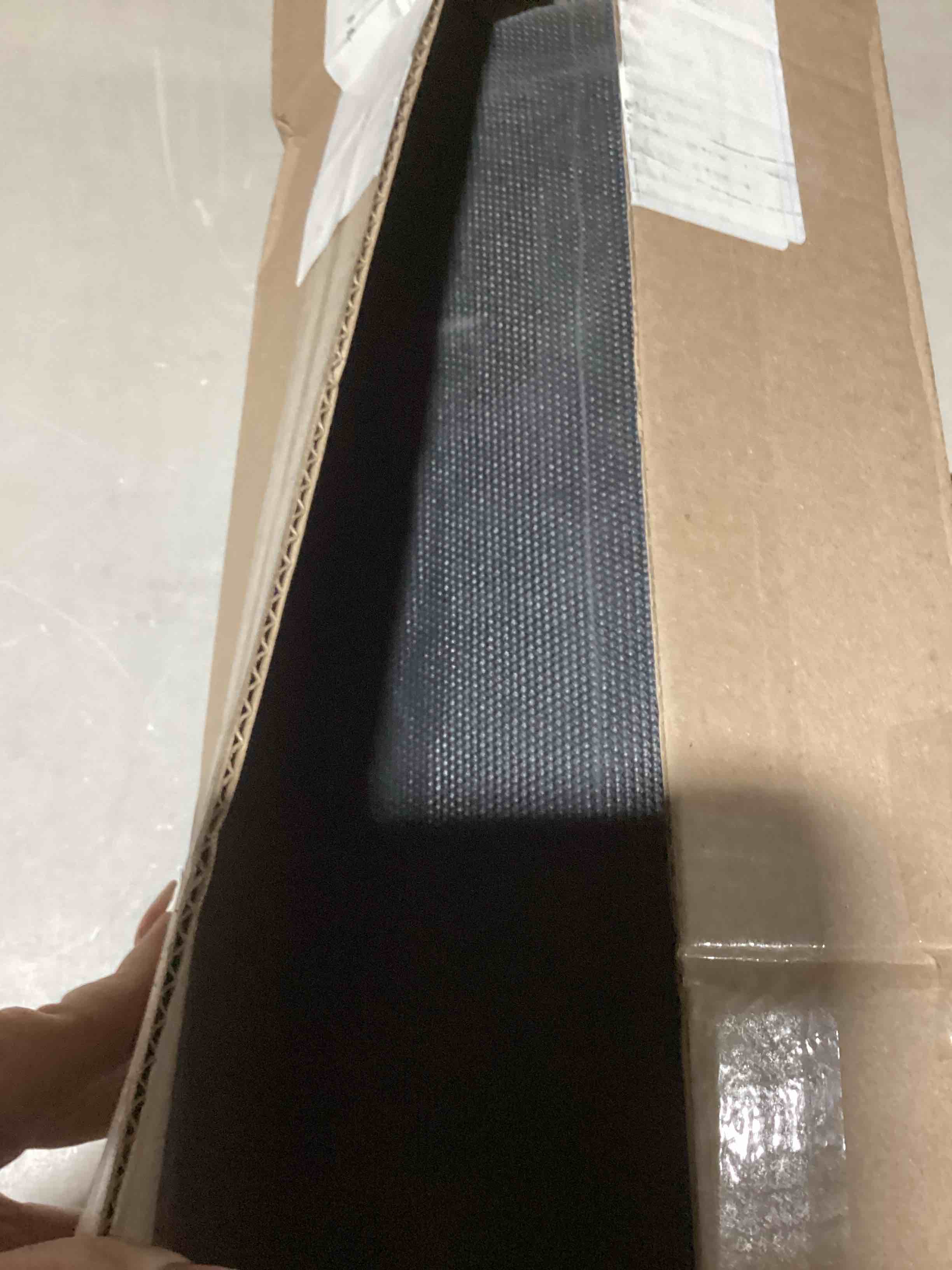 https://s3.amazonaws.com/lotting-images-prod/bidfta/PNK3635060_1754052338215.jpeg