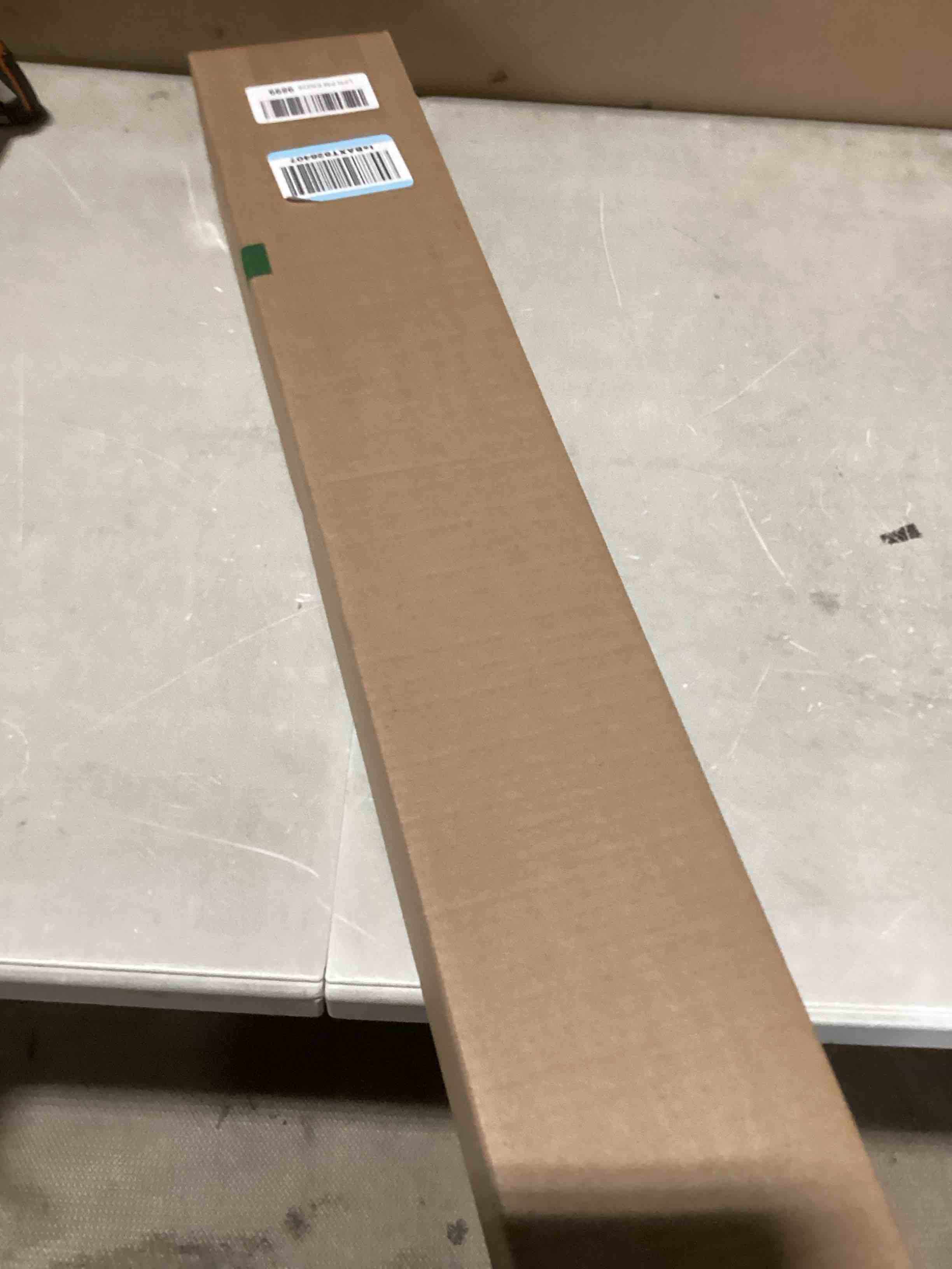 https://s3.amazonaws.com/lotting-images-prod/bidfta/PNK3635242_1754323681958.jpeg