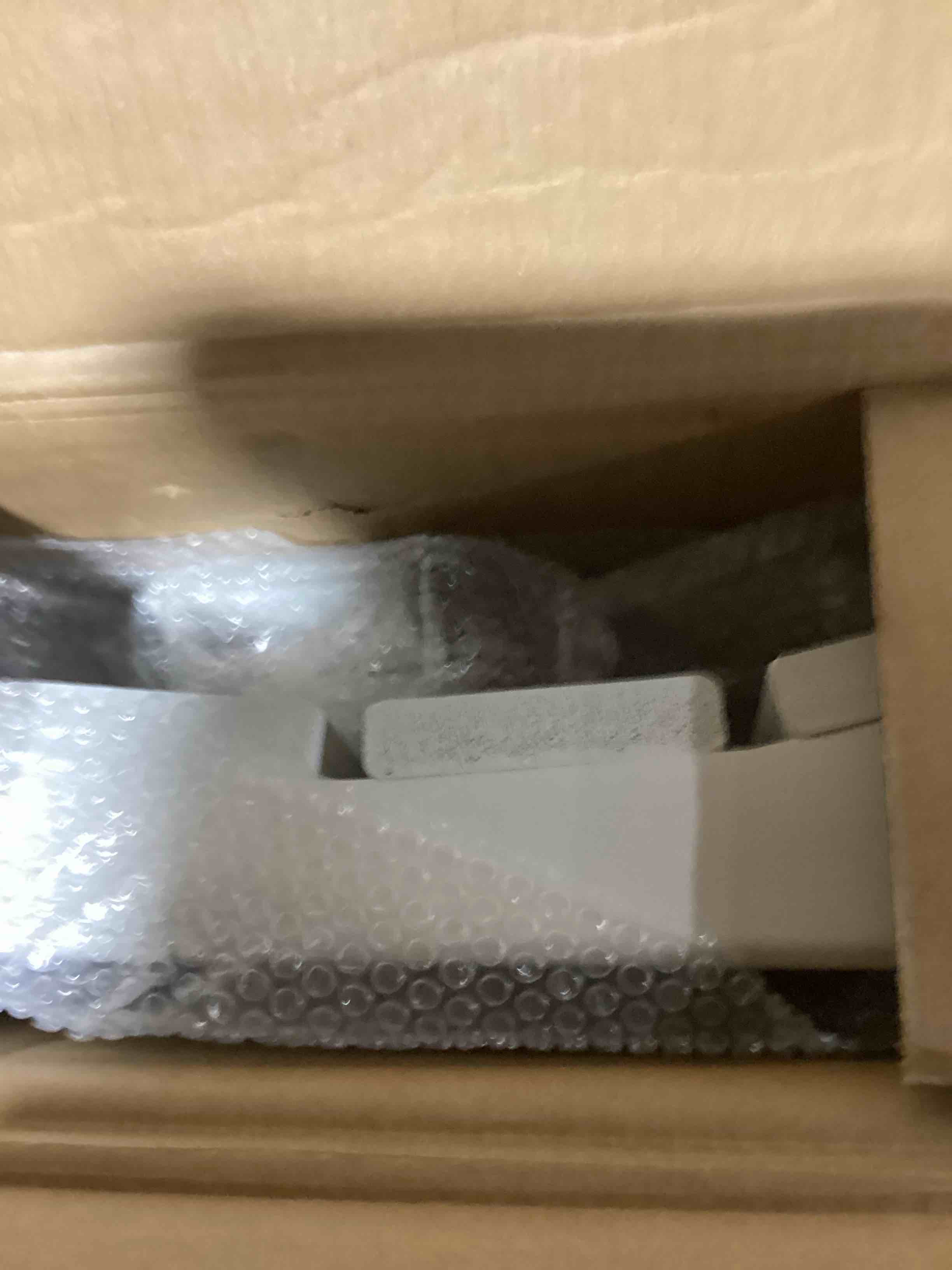 https://s3.amazonaws.com/lotting-images-prod/bidfta/PNK3635261_1754325334734.jpeg