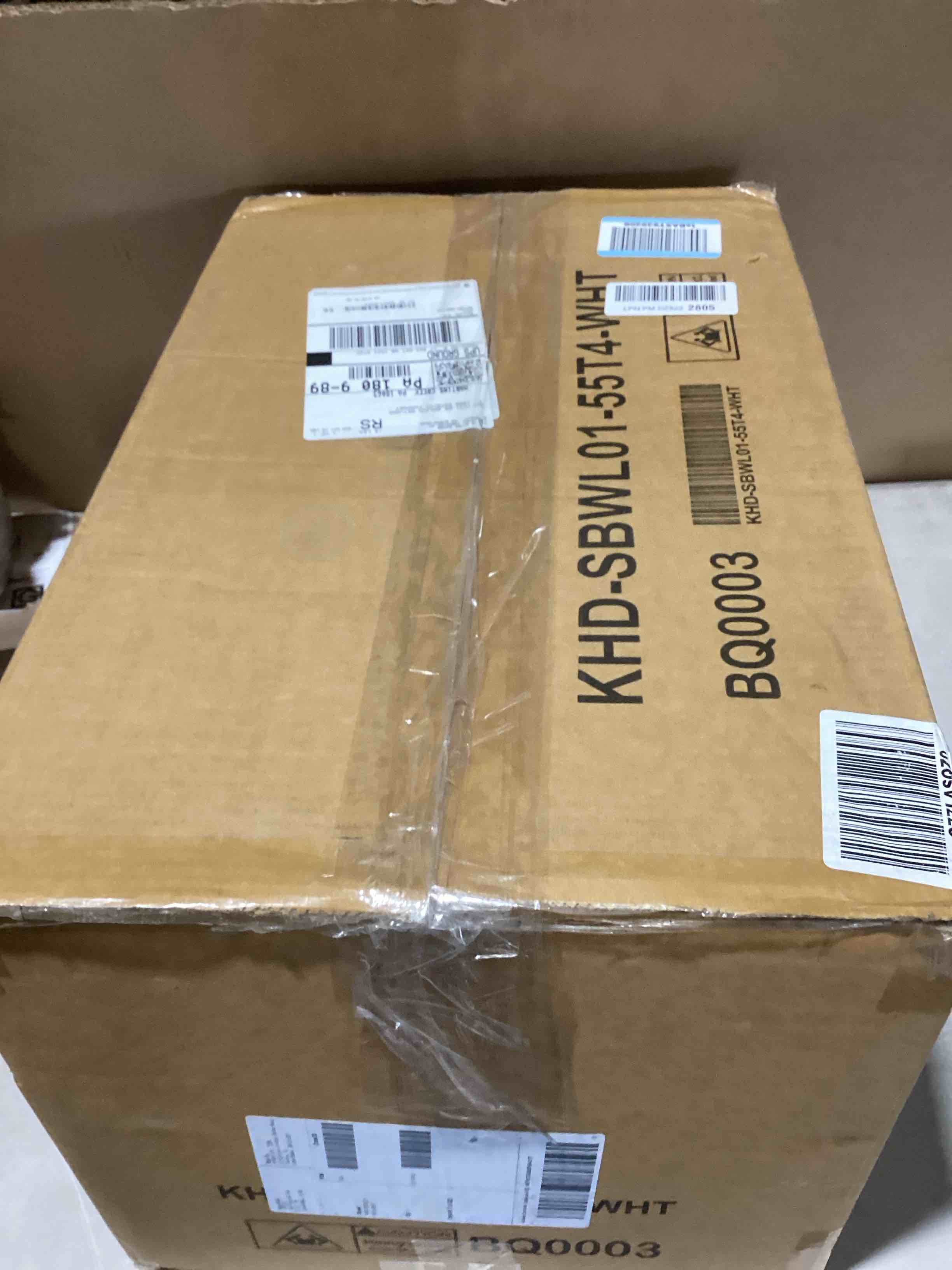 https://s3.amazonaws.com/lotting-images-prod/bidfta/PNK3635281_1754327546624.jpeg