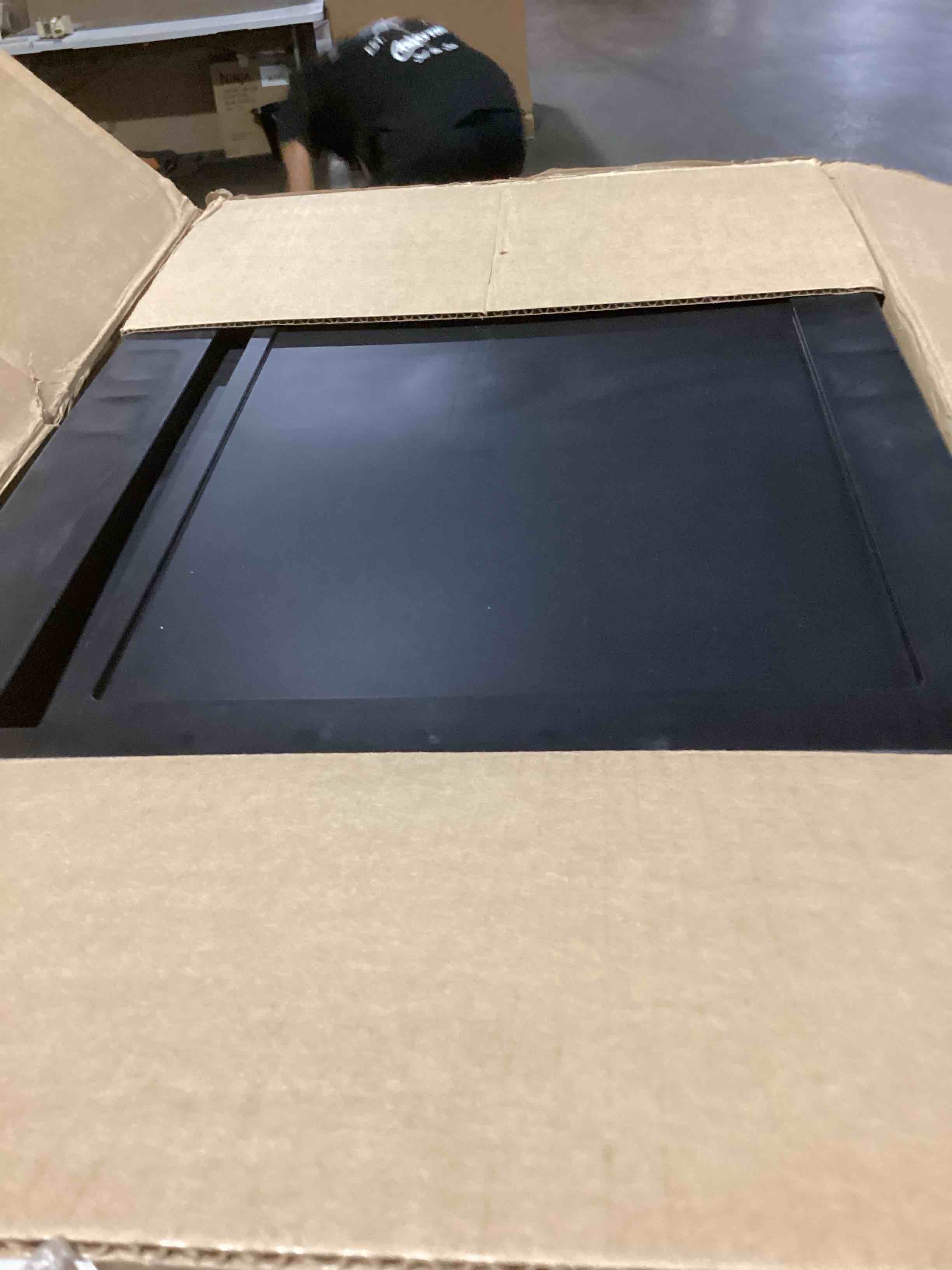 https://s3.amazonaws.com/lotting-images-prod/bidfta/PNK3635306_1754330889021.jpeg