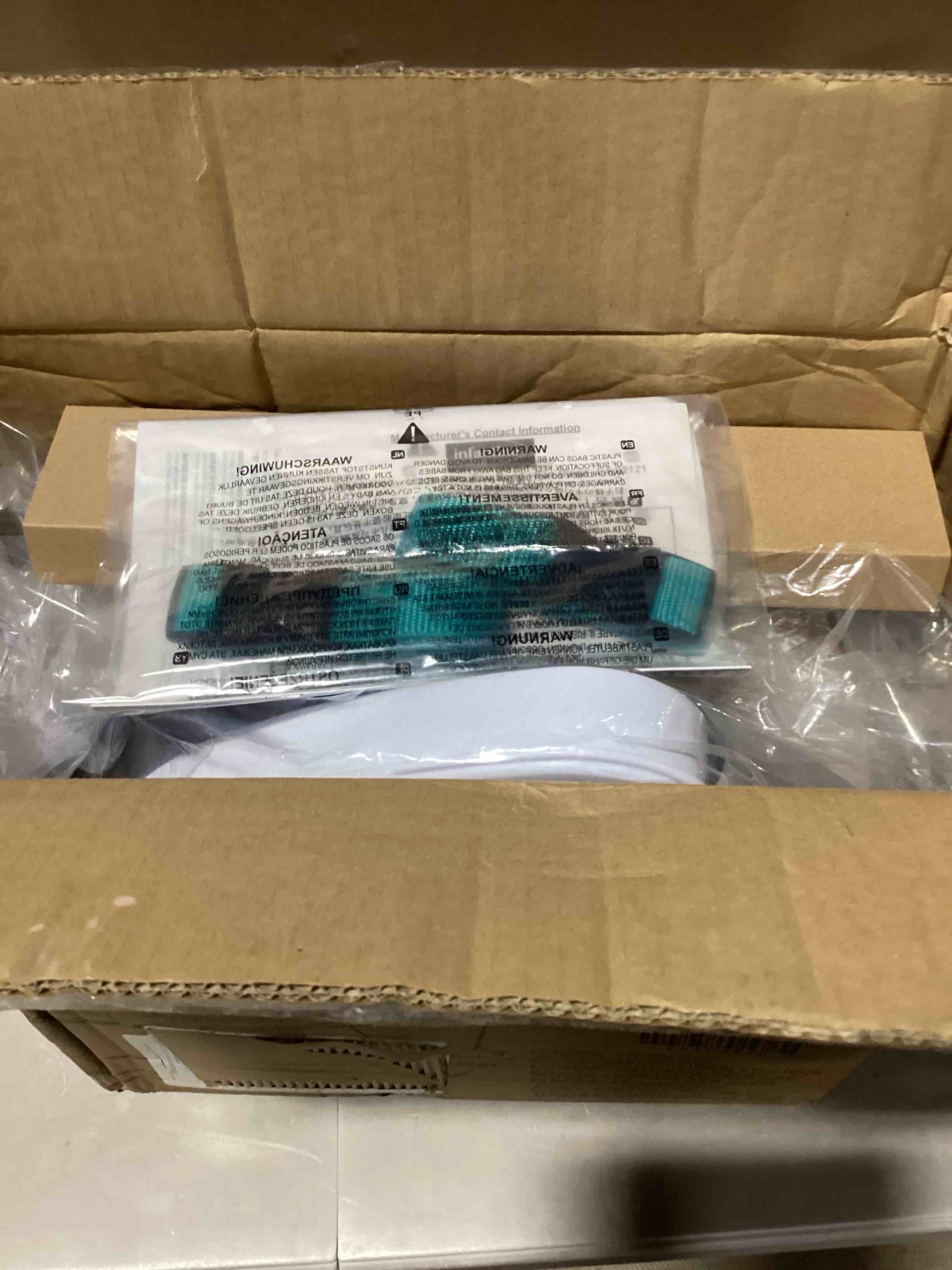 https://s3.amazonaws.com/lotting-images-prod/bidfta/PNK3635330_1754333413662.jpeg