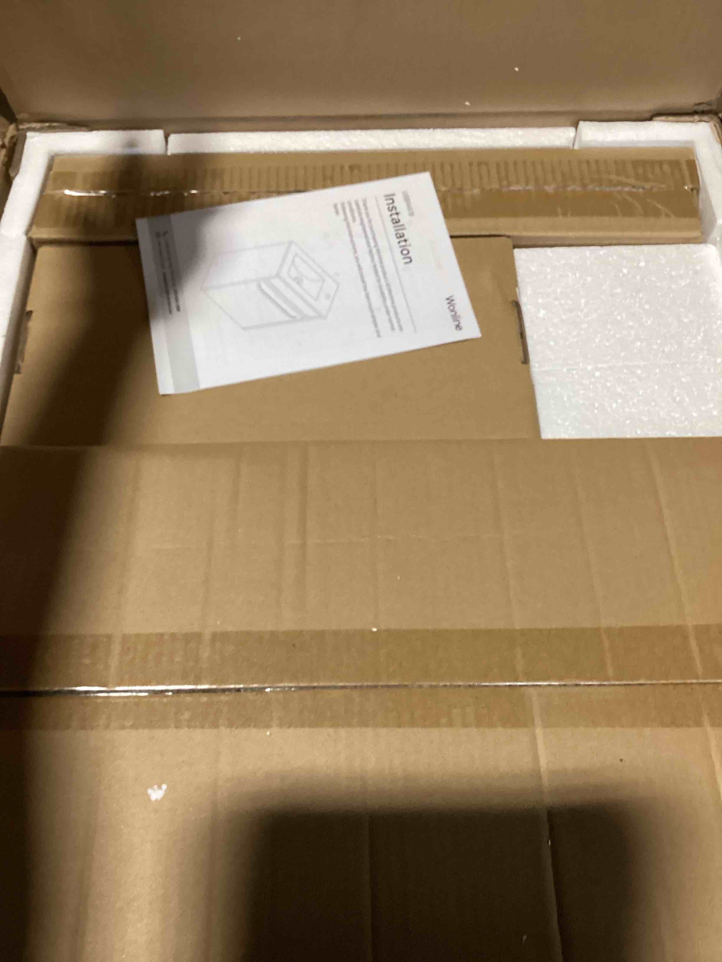 https://s3.amazonaws.com/lotting-images-prod/bidfta/PNK3635562_1754586310430.jpeg