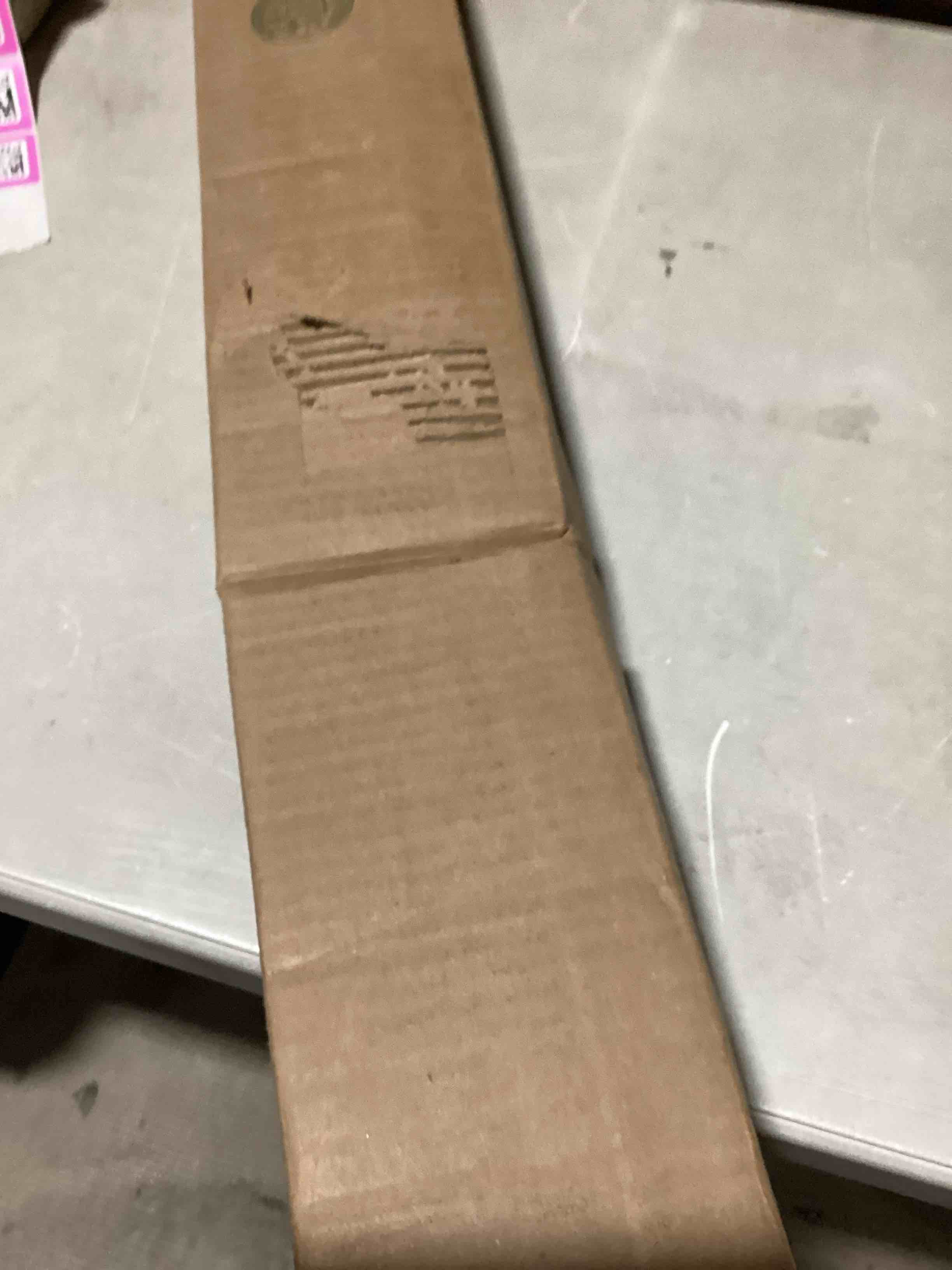https://s3.amazonaws.com/lotting-images-prod/bidfta/PNK3635590_1754652491327.jpeg