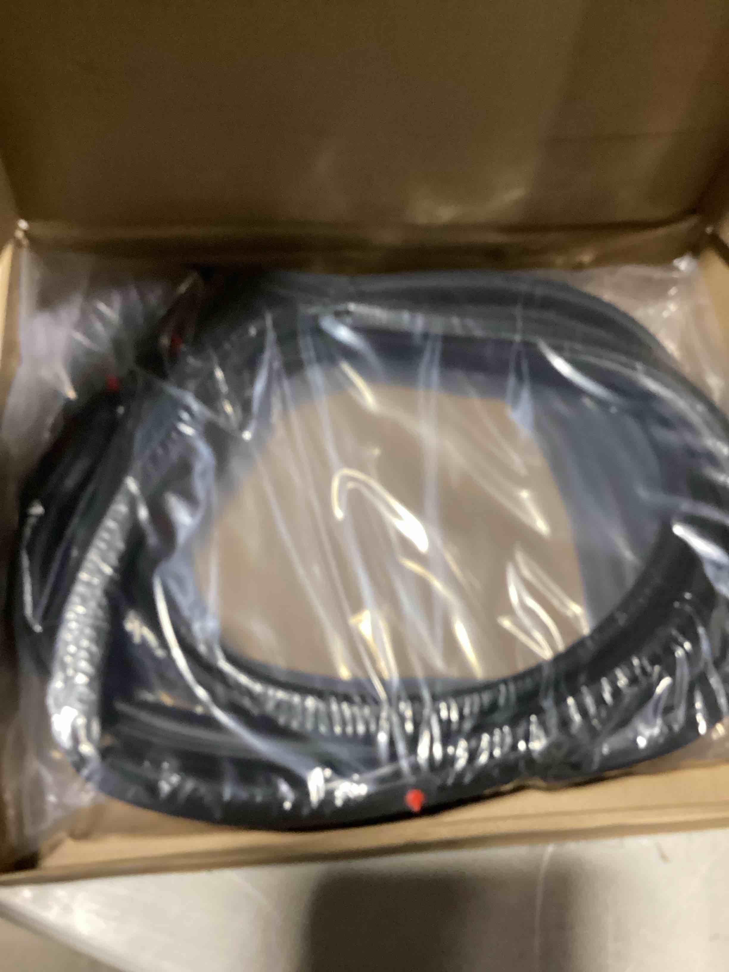 https://s3.amazonaws.com/lotting-images-prod/bidfta/PNK3635591_1754652566481.jpeg