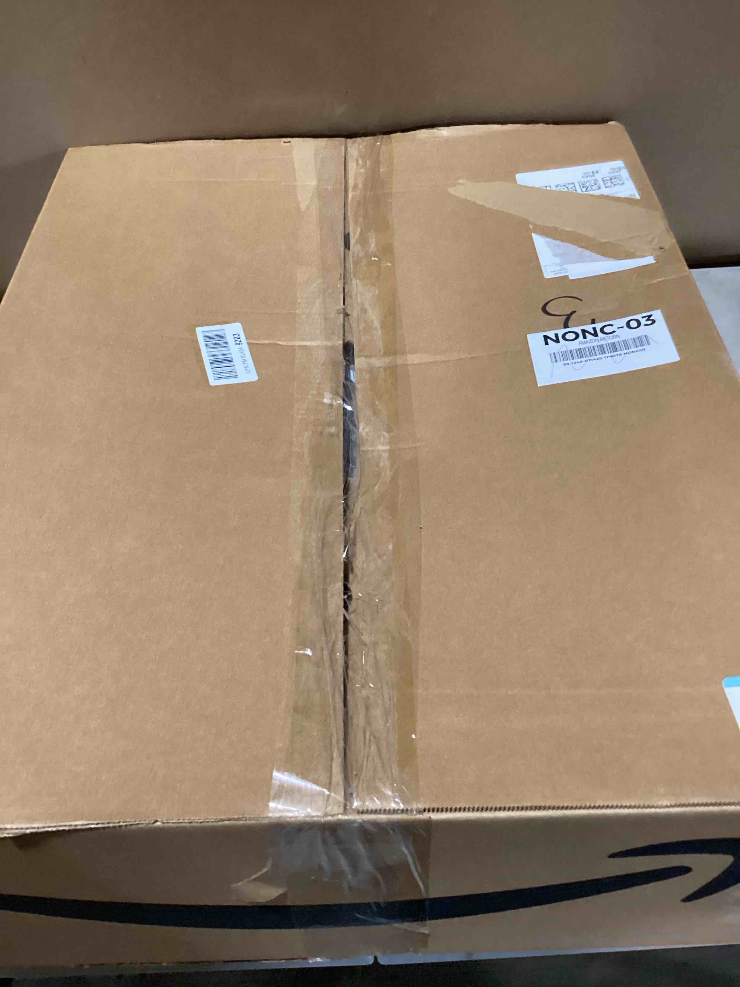 https://s3.amazonaws.com/lotting-images-prod/bidfta/PNK3635735_1754677137947.jpeg