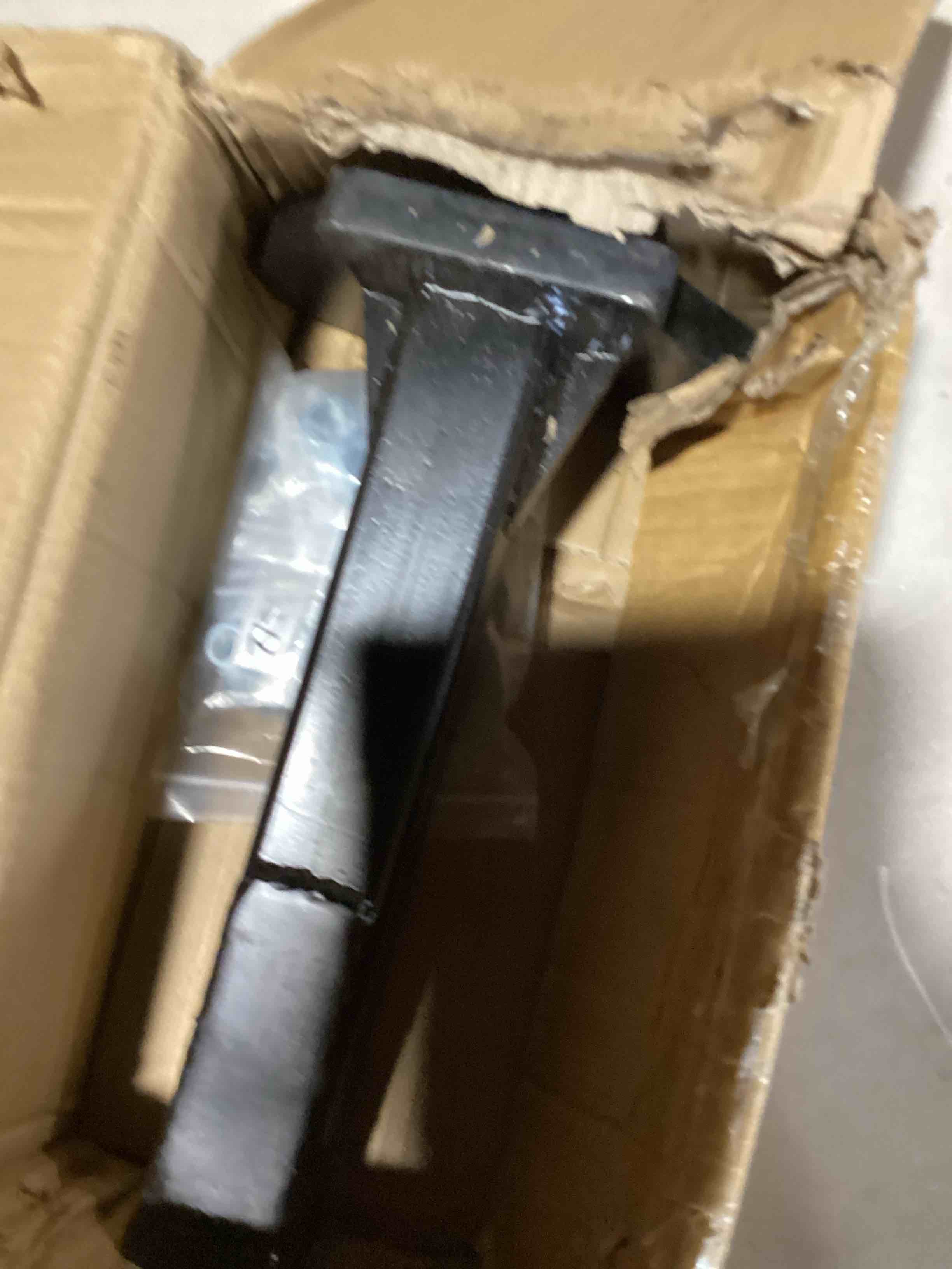 https://s3.amazonaws.com/lotting-images-prod/bidfta/PNK3636060_1755109386506.jpeg