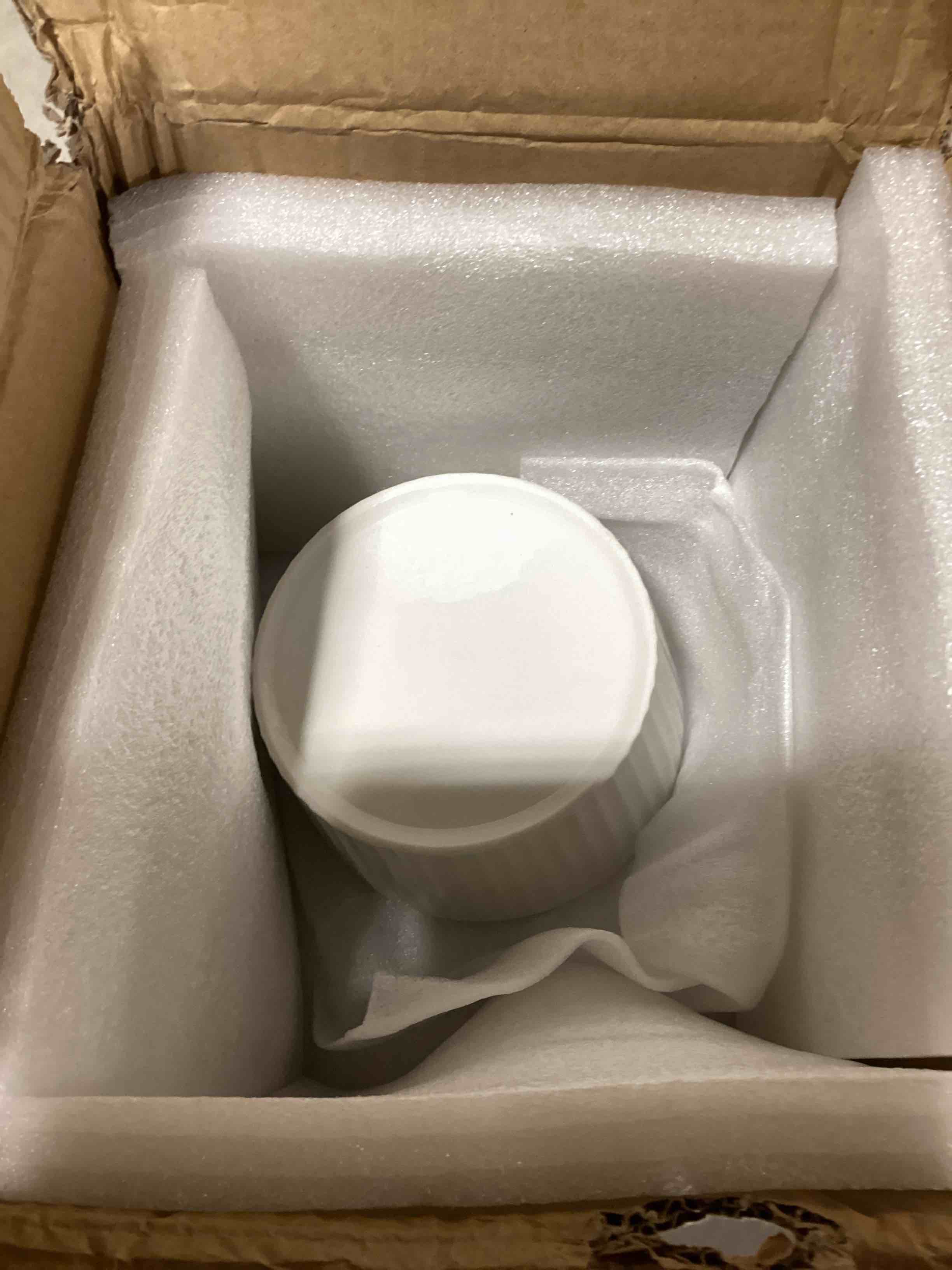 https://s3.amazonaws.com/lotting-images-prod/bidfta/PNK3636201_1755192081092.jpeg