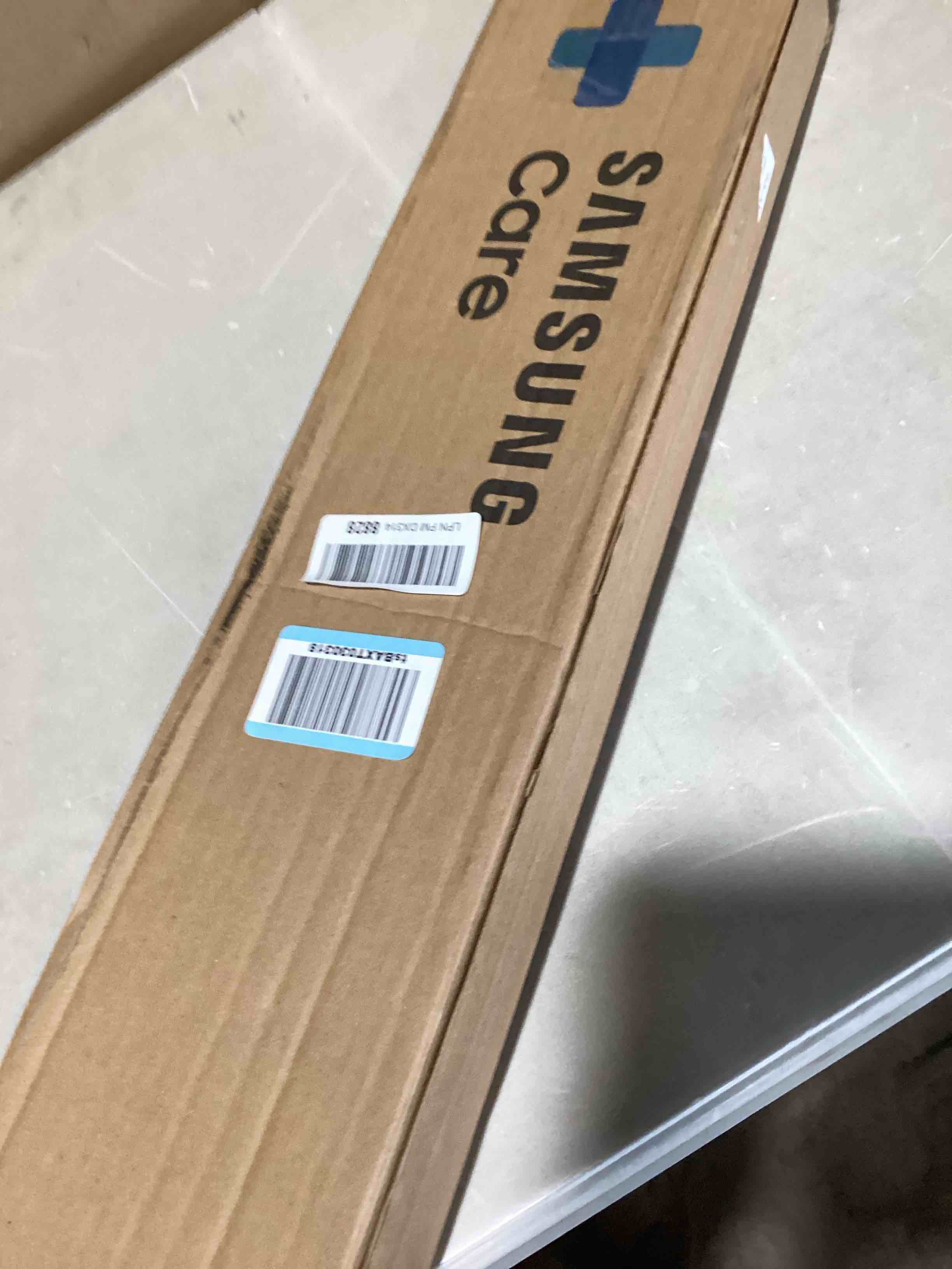 https://s3.amazonaws.com/lotting-images-prod/bidfta/PNK3636206_1755193777086.jpeg