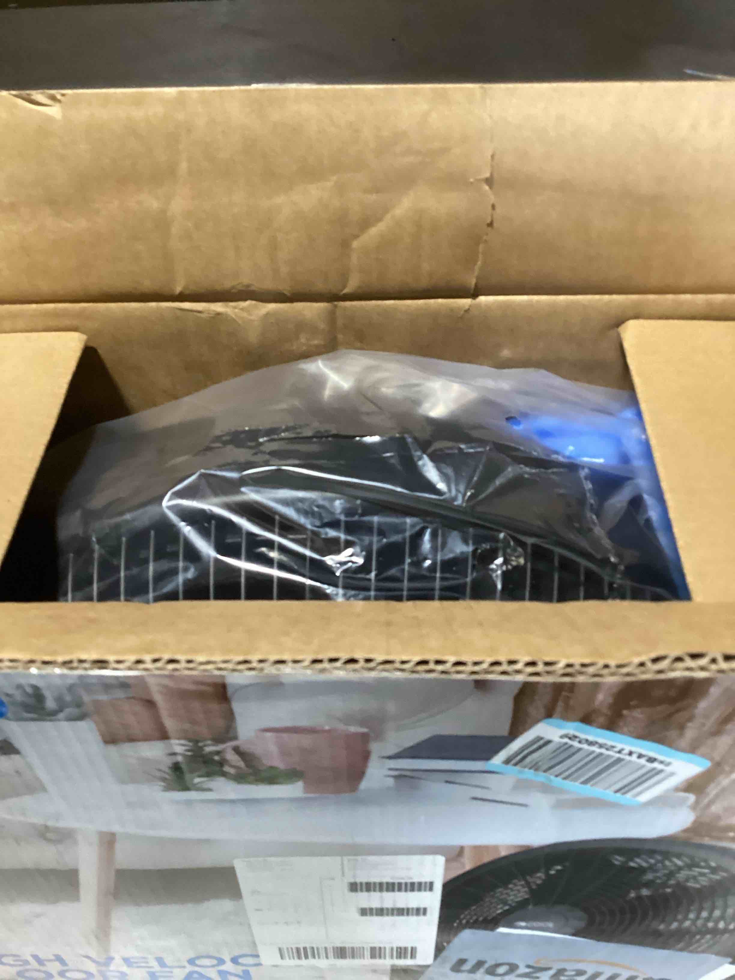 https://s3.amazonaws.com/lotting-images-prod/bidfta/PNK3636485_1755698279044.jpeg