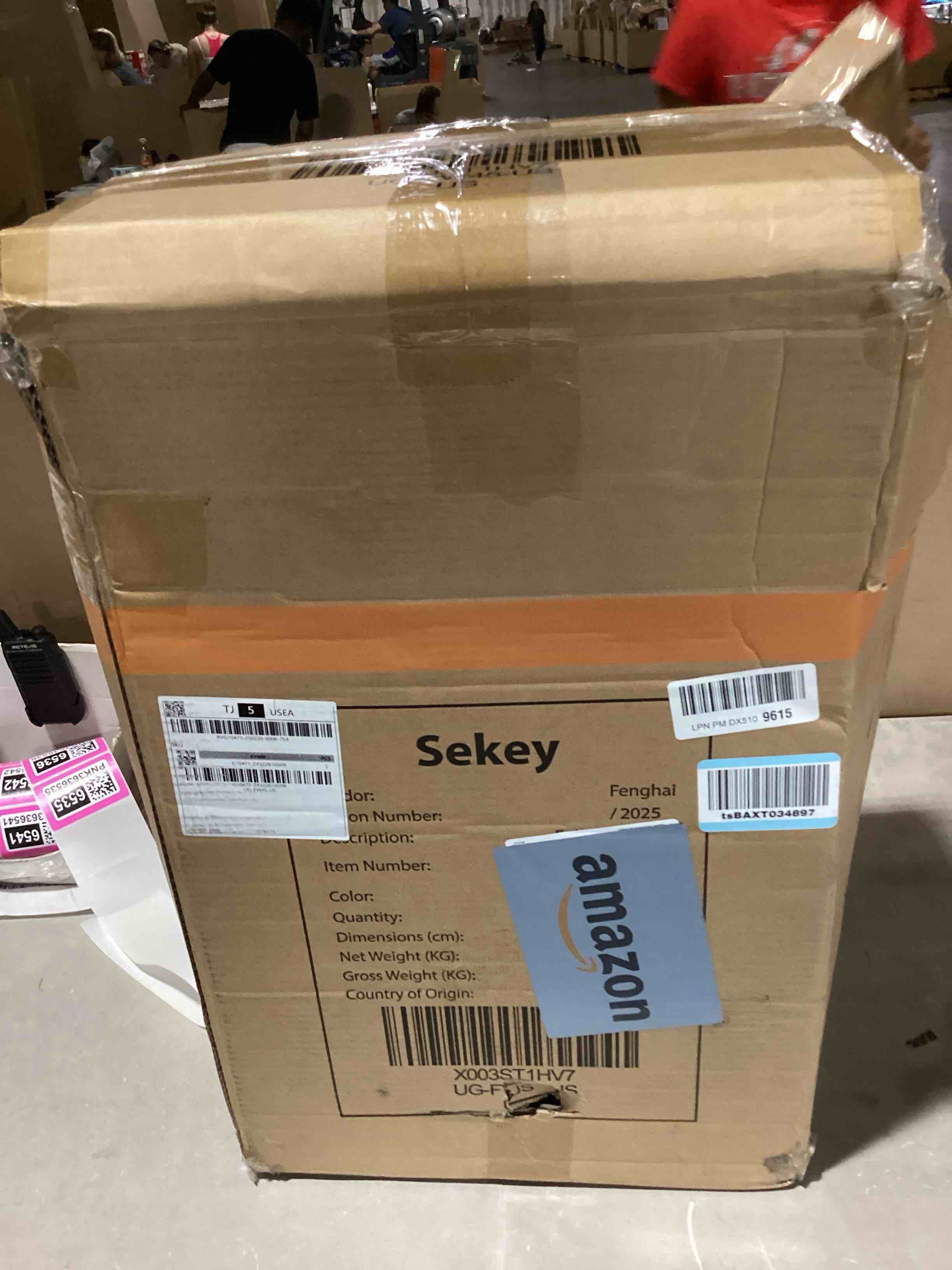 https://s3.amazonaws.com/lotting-images-prod/bidfta/PNK3636535_1755705415946.jpeg