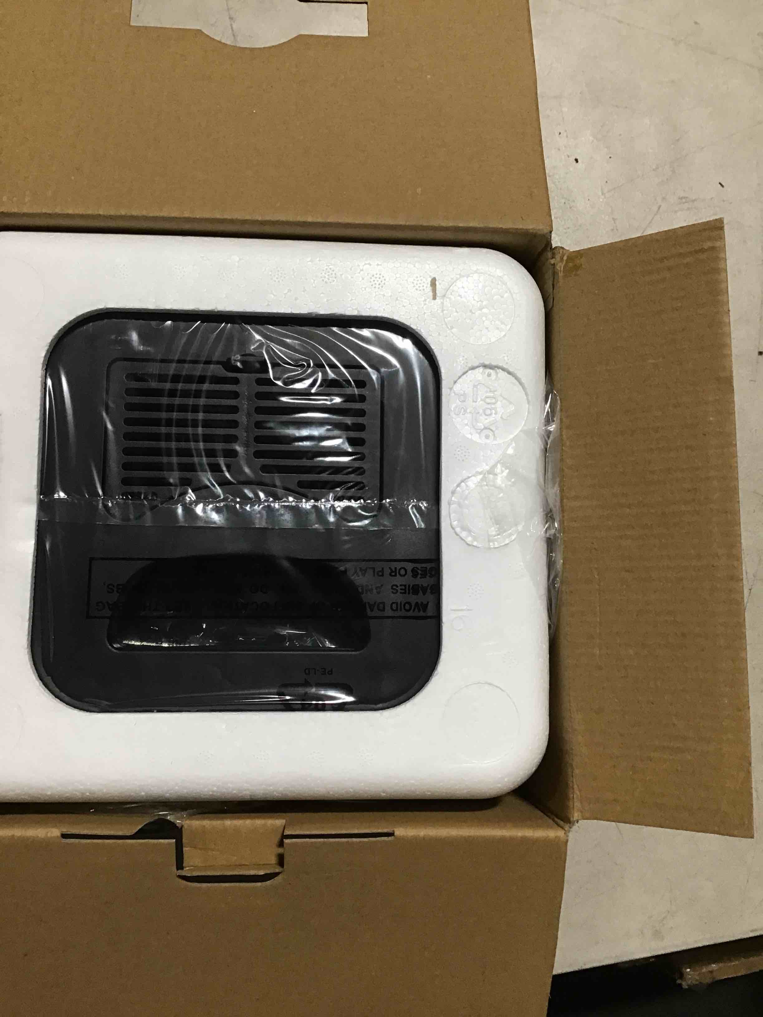 https://s3.amazonaws.com/lotting-images-prod/bidfta/PNK3637287_1750332943393.jpeg