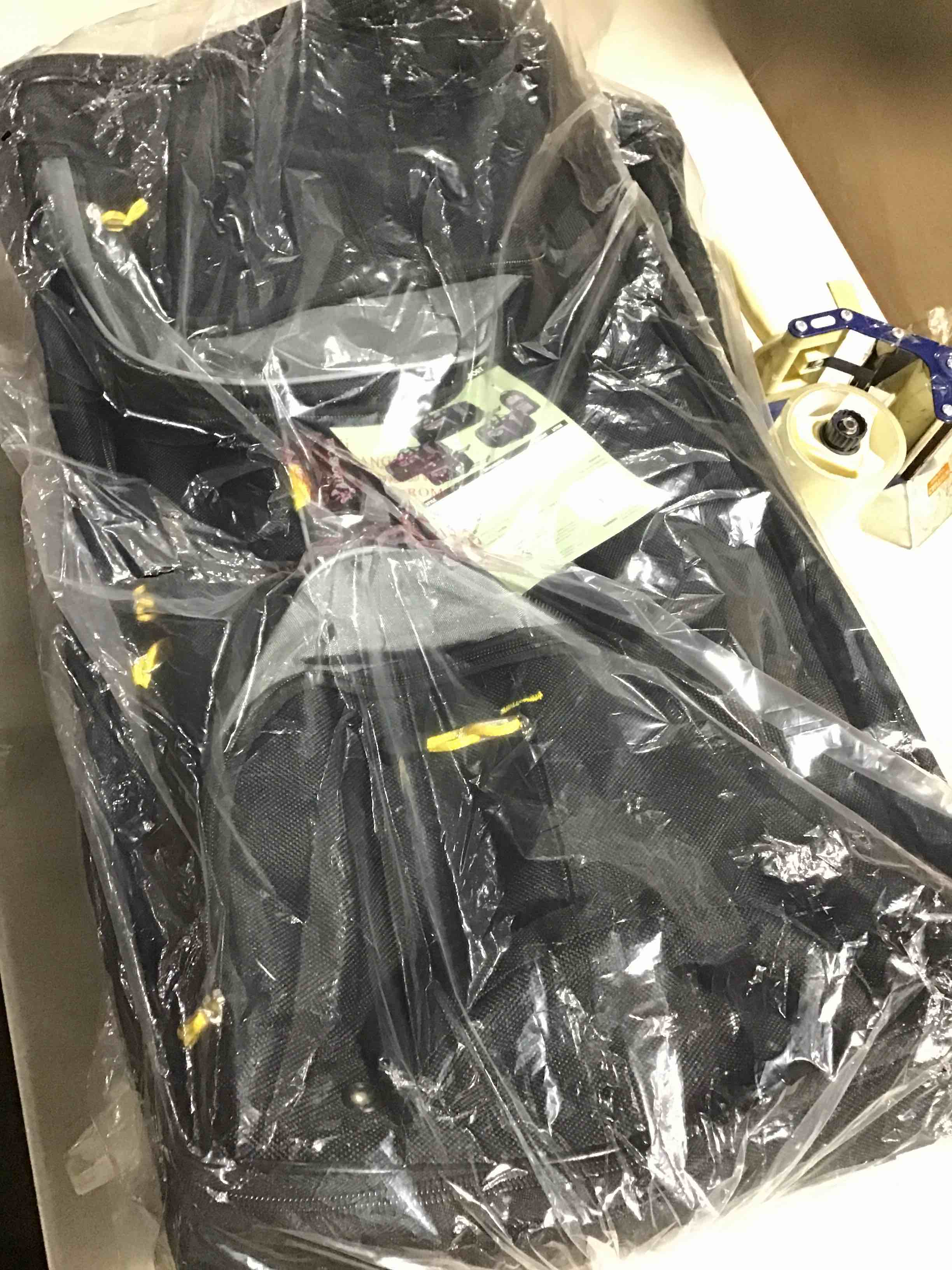 https://s3.amazonaws.com/lotting-images-prod/bidfta/PNK3637386_1750348493508.jpeg