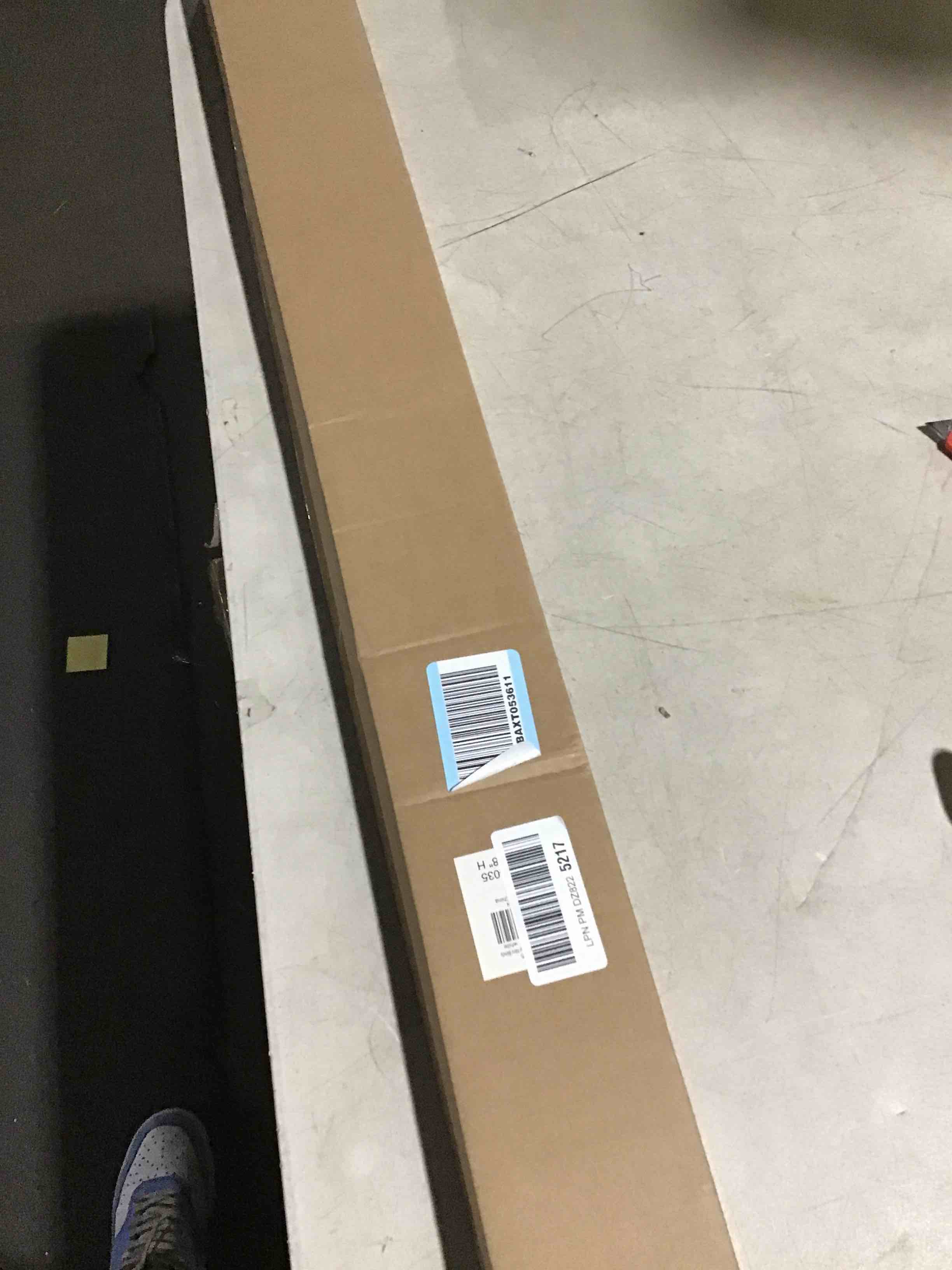 https://s3.amazonaws.com/lotting-images-prod/bidfta/PNK3637829_1750763520148.jpeg