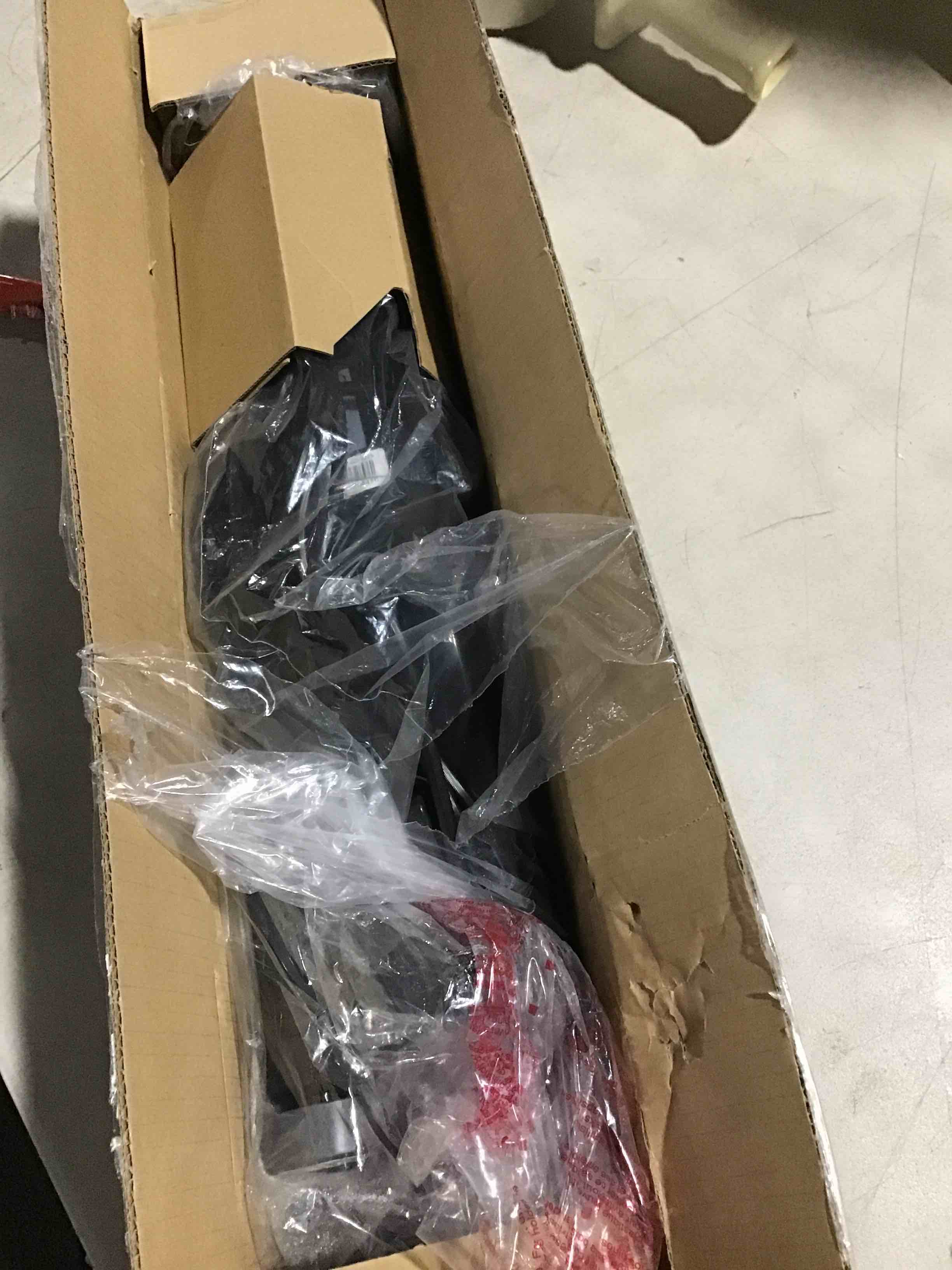 https://s3.amazonaws.com/lotting-images-prod/bidfta/PNK3637939_1750781177499.jpeg