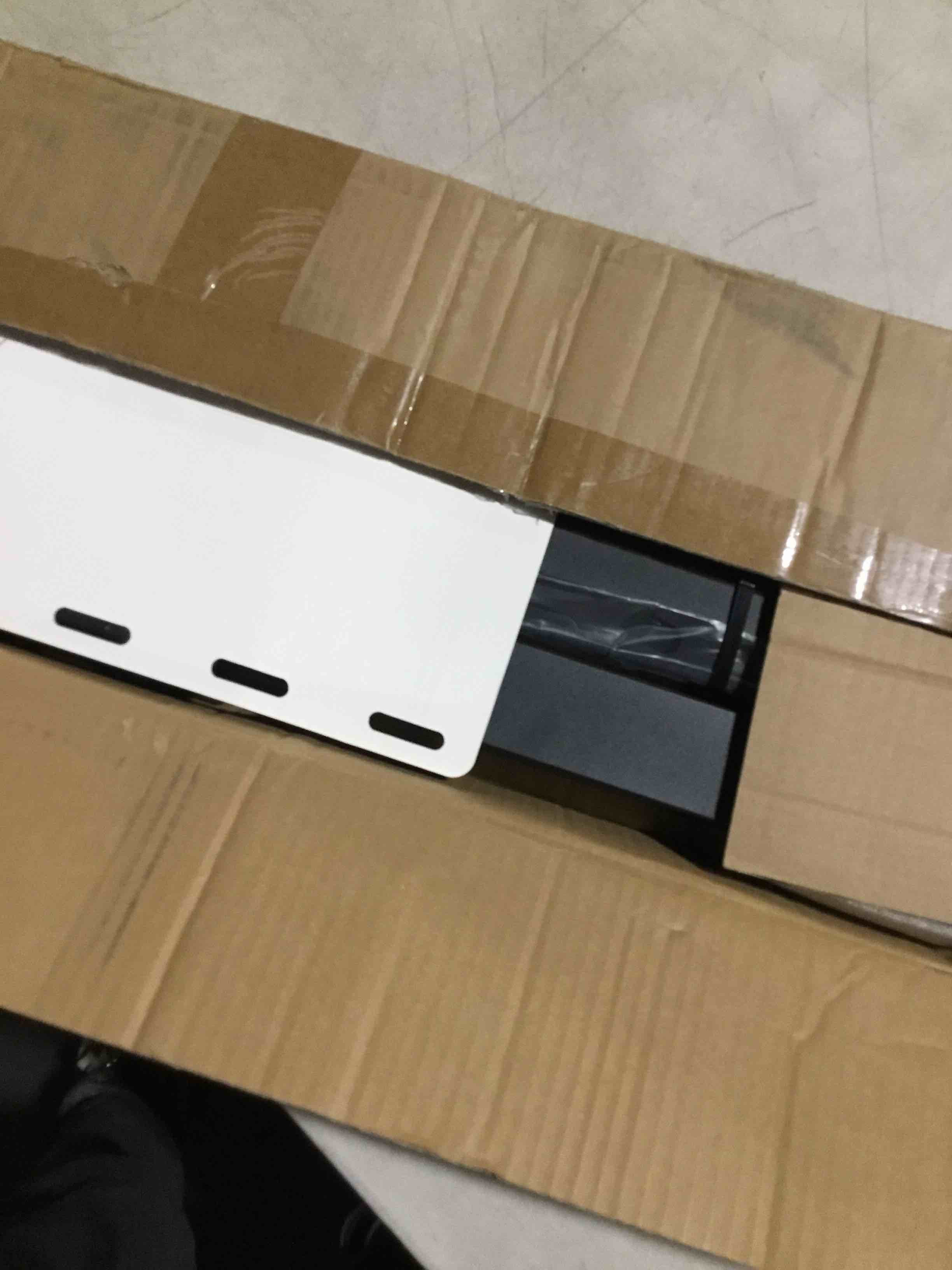 https://s3.amazonaws.com/lotting-images-prod/bidfta/PNK3638042_1750851253371.jpeg
