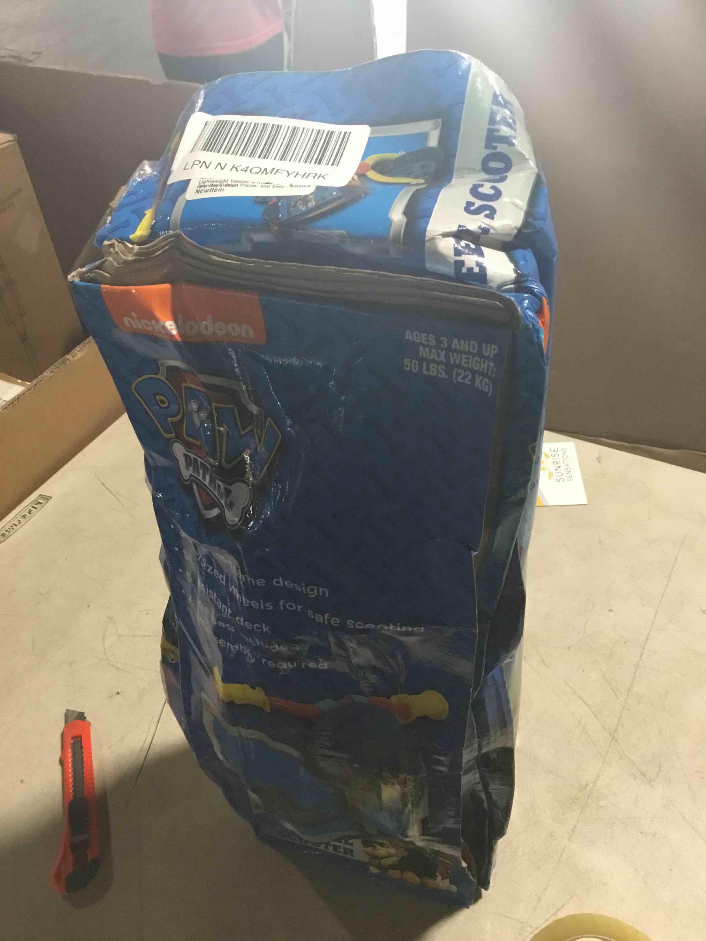 https://s3.amazonaws.com/lotting-images-prod/bidfta/PNK3638233_1750944801052.jpeg