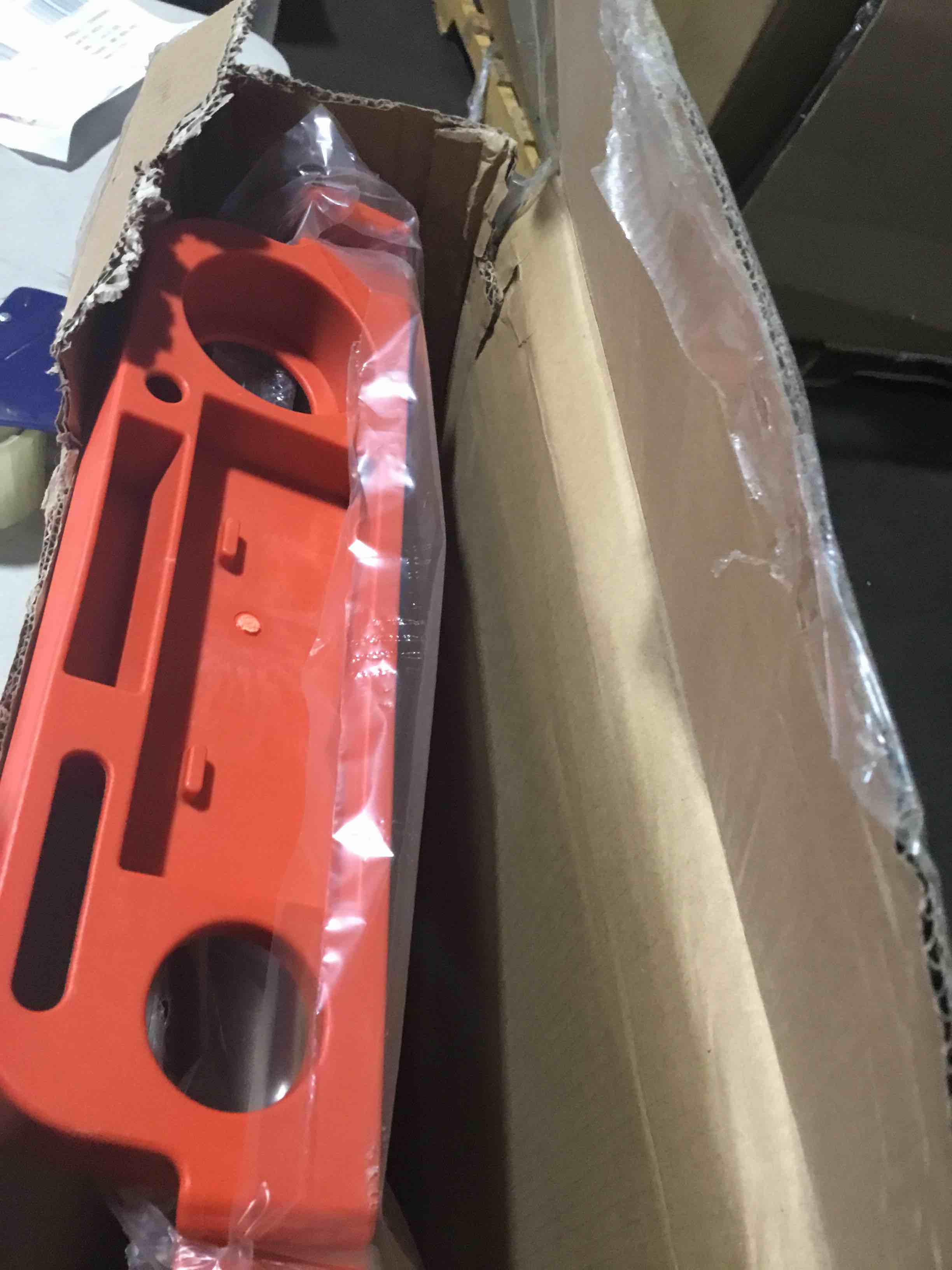 https://s3.amazonaws.com/lotting-images-prod/bidfta/PNK3638270_1750952883369.jpeg