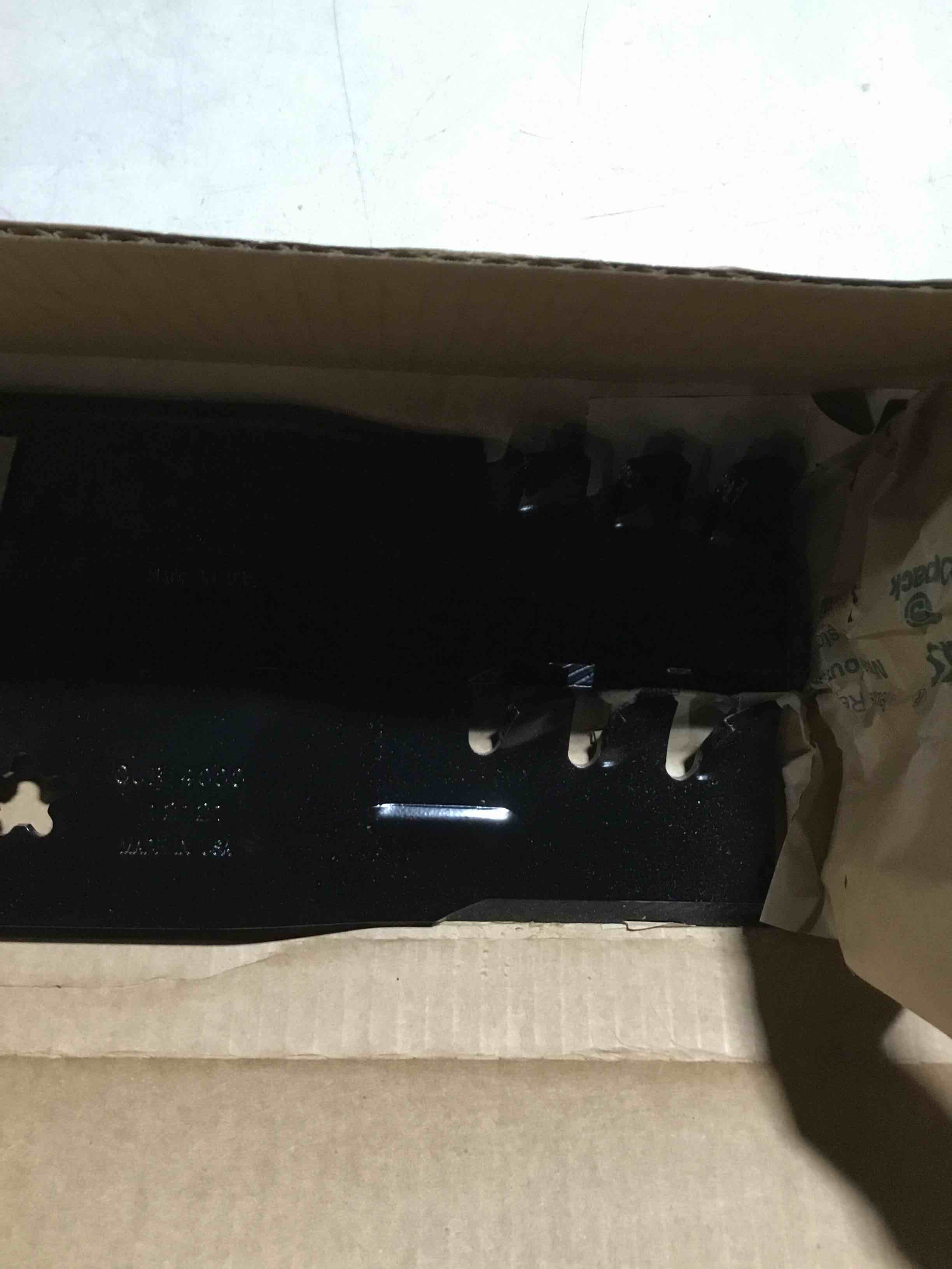 https://s3.amazonaws.com/lotting-images-prod/bidfta/PNK3638430_1751026428774.jpeg