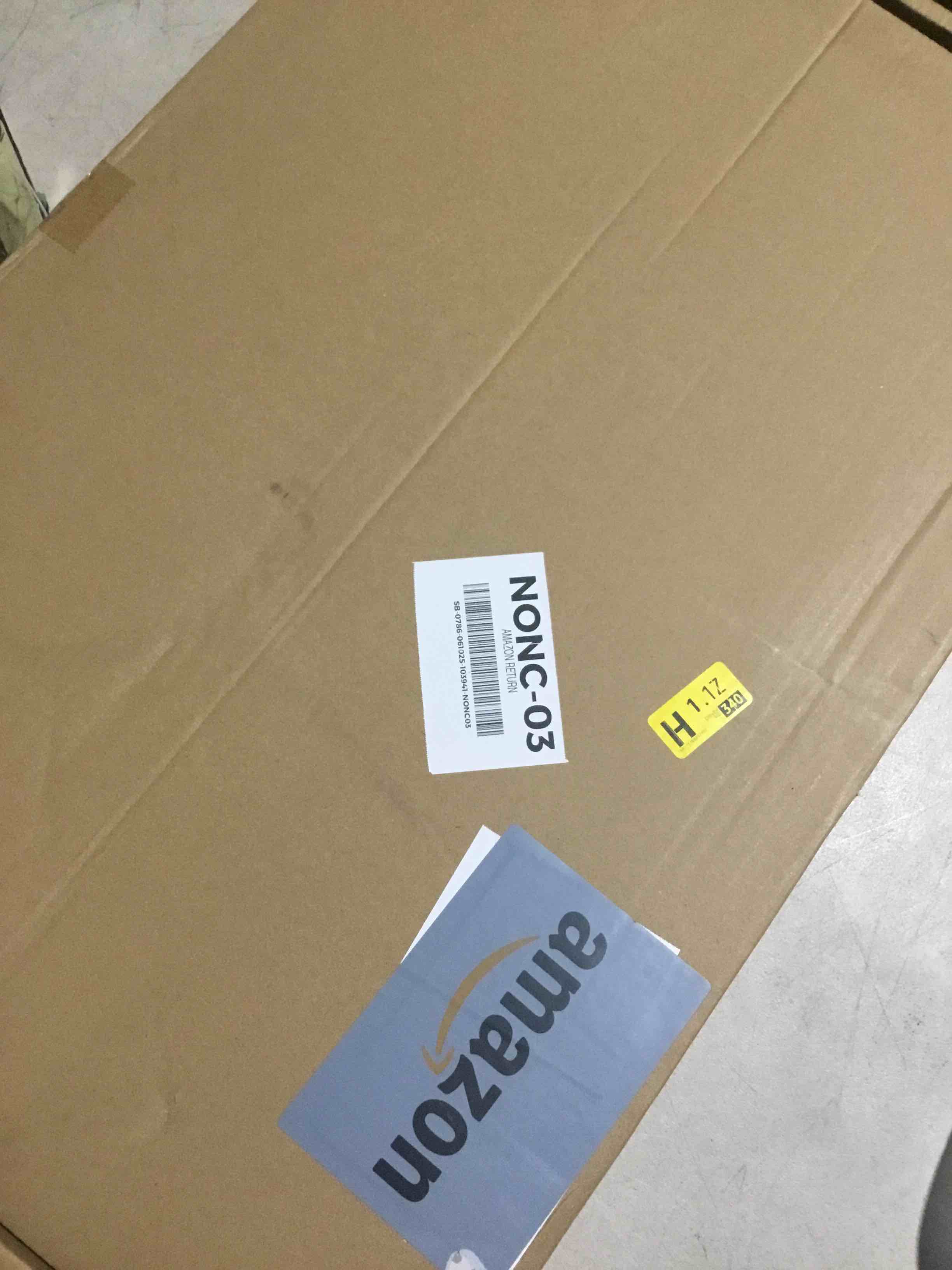 https://s3.amazonaws.com/lotting-images-prod/bidfta/PNK3638515_1751046640558.jpeg