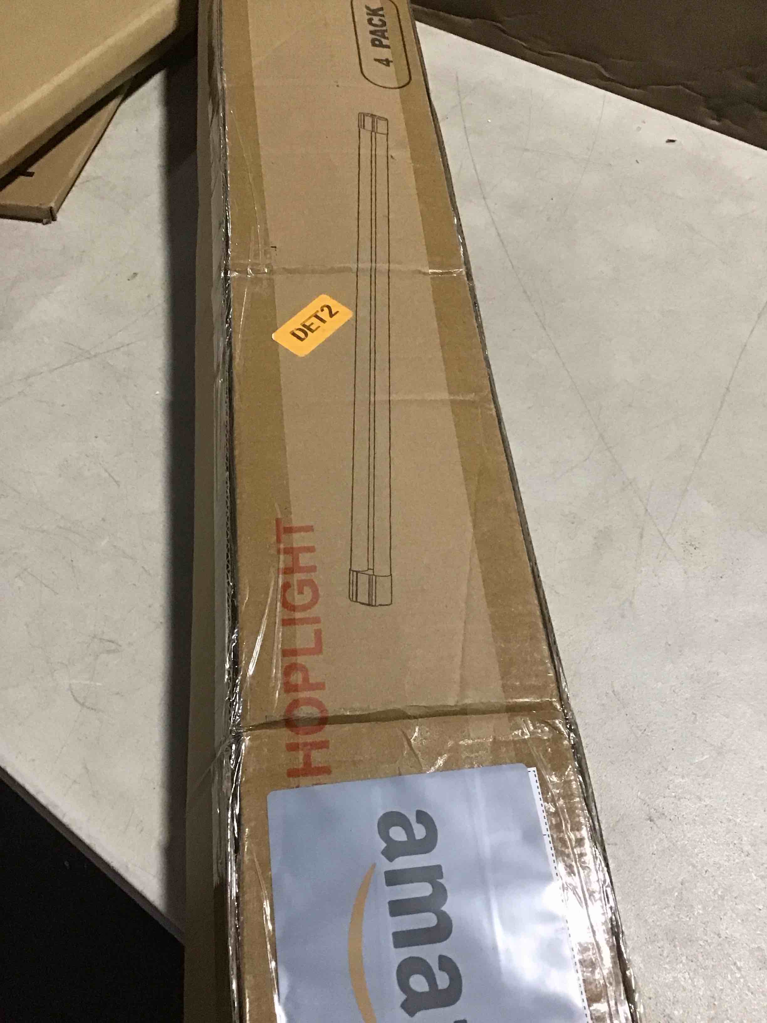 https://s3.amazonaws.com/lotting-images-prod/bidfta/PNK3638600_1751291307476.jpeg