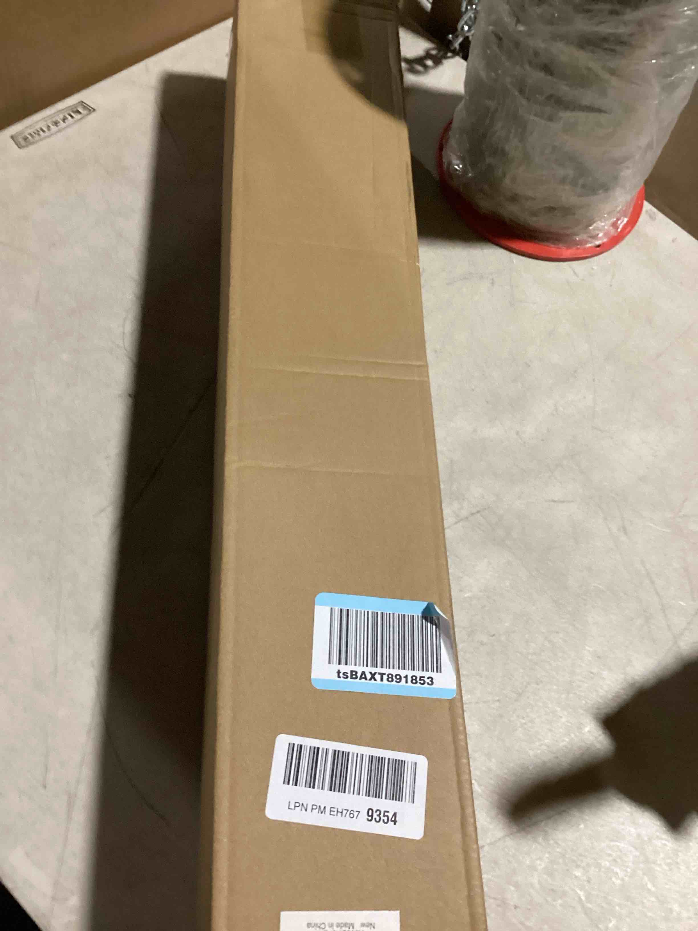 https://s3.amazonaws.com/lotting-images-prod/bidfta/PNK3639005_1751545022506.jpeg