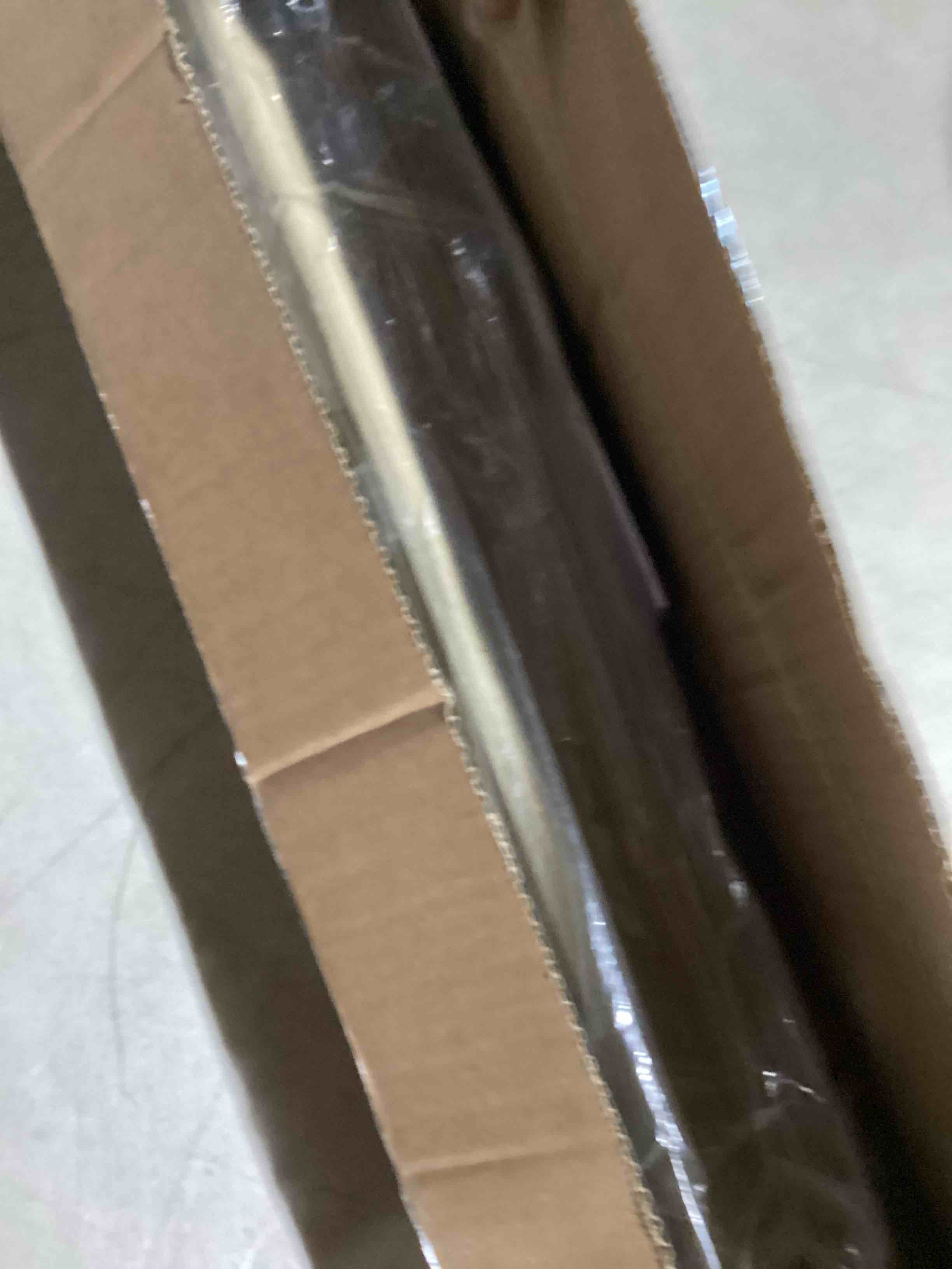 https://s3.amazonaws.com/lotting-images-prod/bidfta/PNK3639039_1751568202616.jpeg
