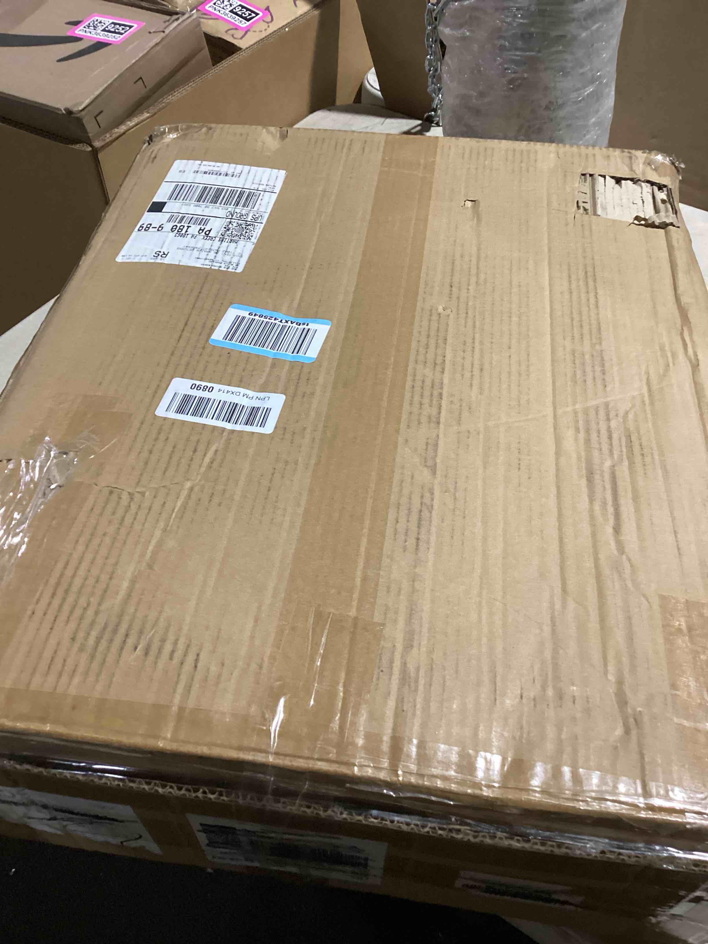 https://s3.amazonaws.com/lotting-images-prod/bidfta/PNK3639260_1751981889421.jpeg