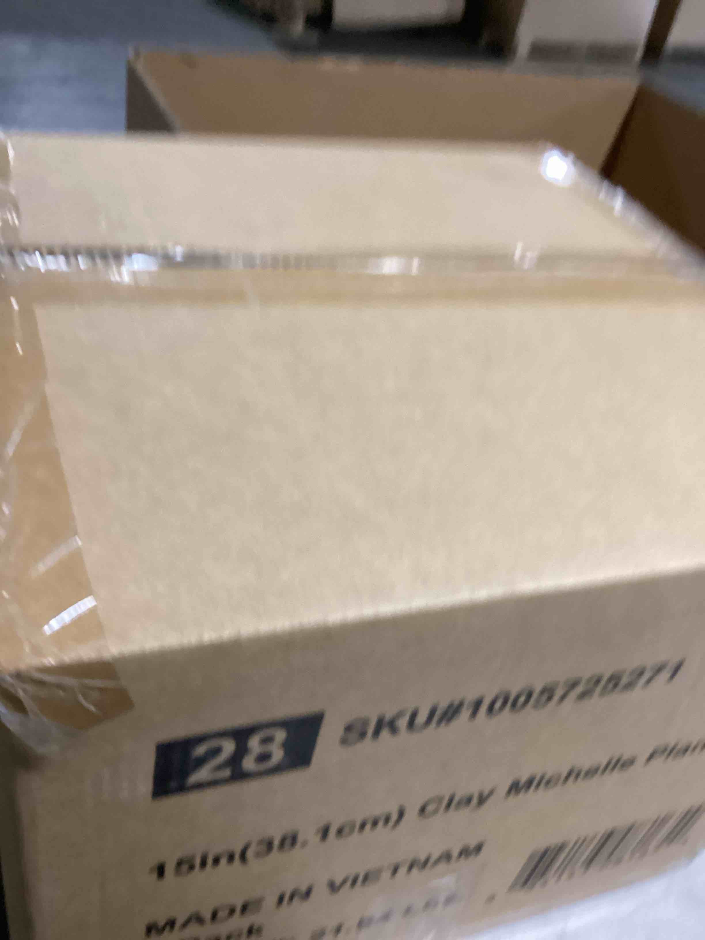 https://s3.amazonaws.com/lotting-images-prod/bidfta/PNK3639414_1752085143315.jpeg